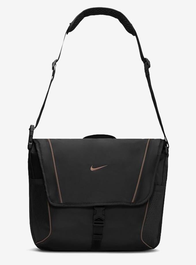 Nike Sportswear Essentials Messenger Bag (15L) Postacı Çantası