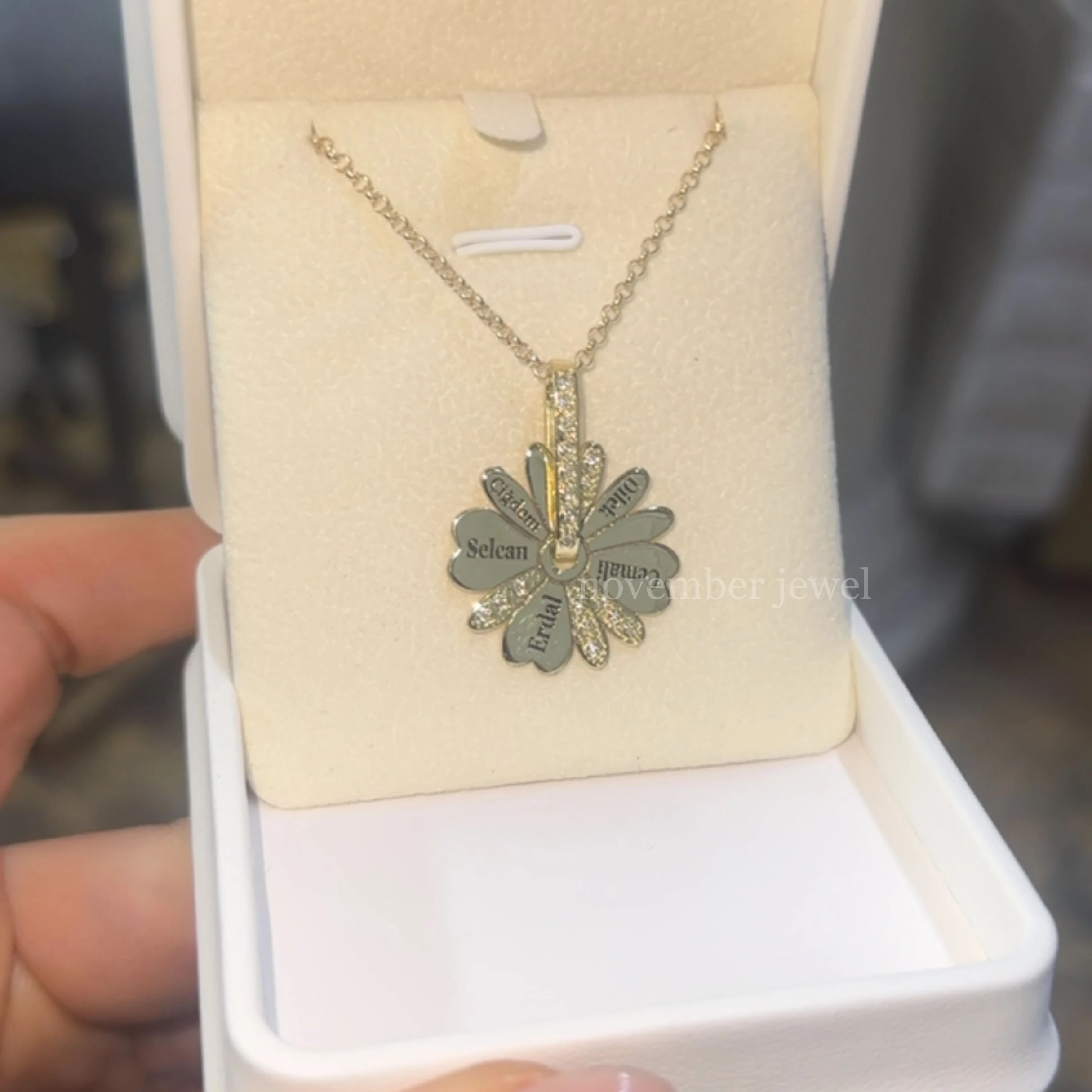 14 ayar altın Shine Daisy Kolye