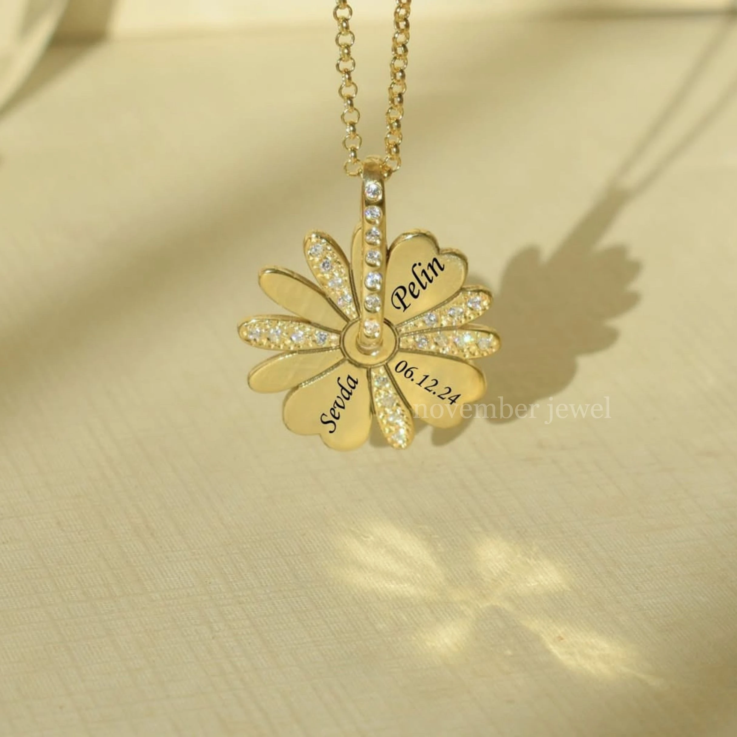 14 ayar altın Shine Daisy Kolye