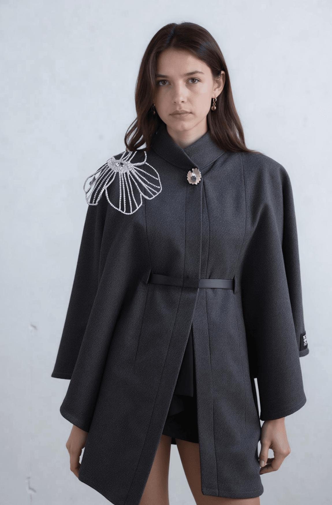 Omuz Detaylı Gri Kaşe Panço