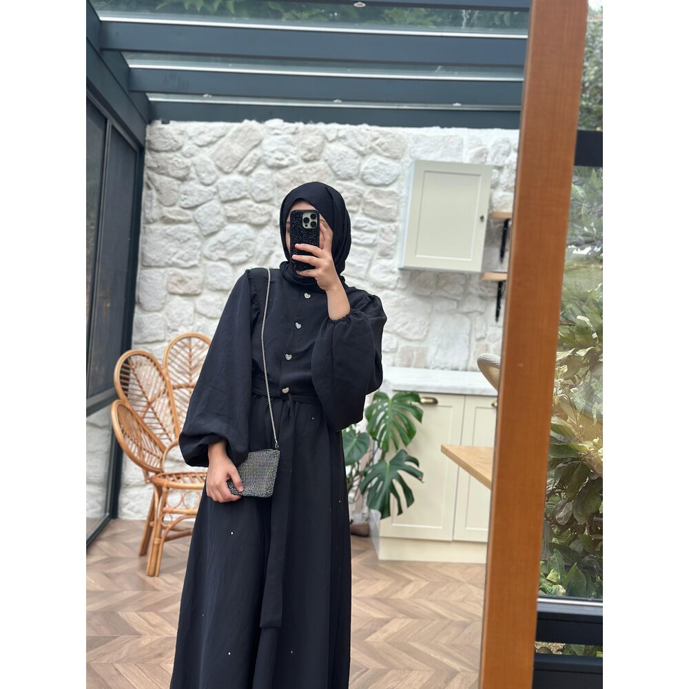 Eteği Taş Detaylı Siyah Takım 