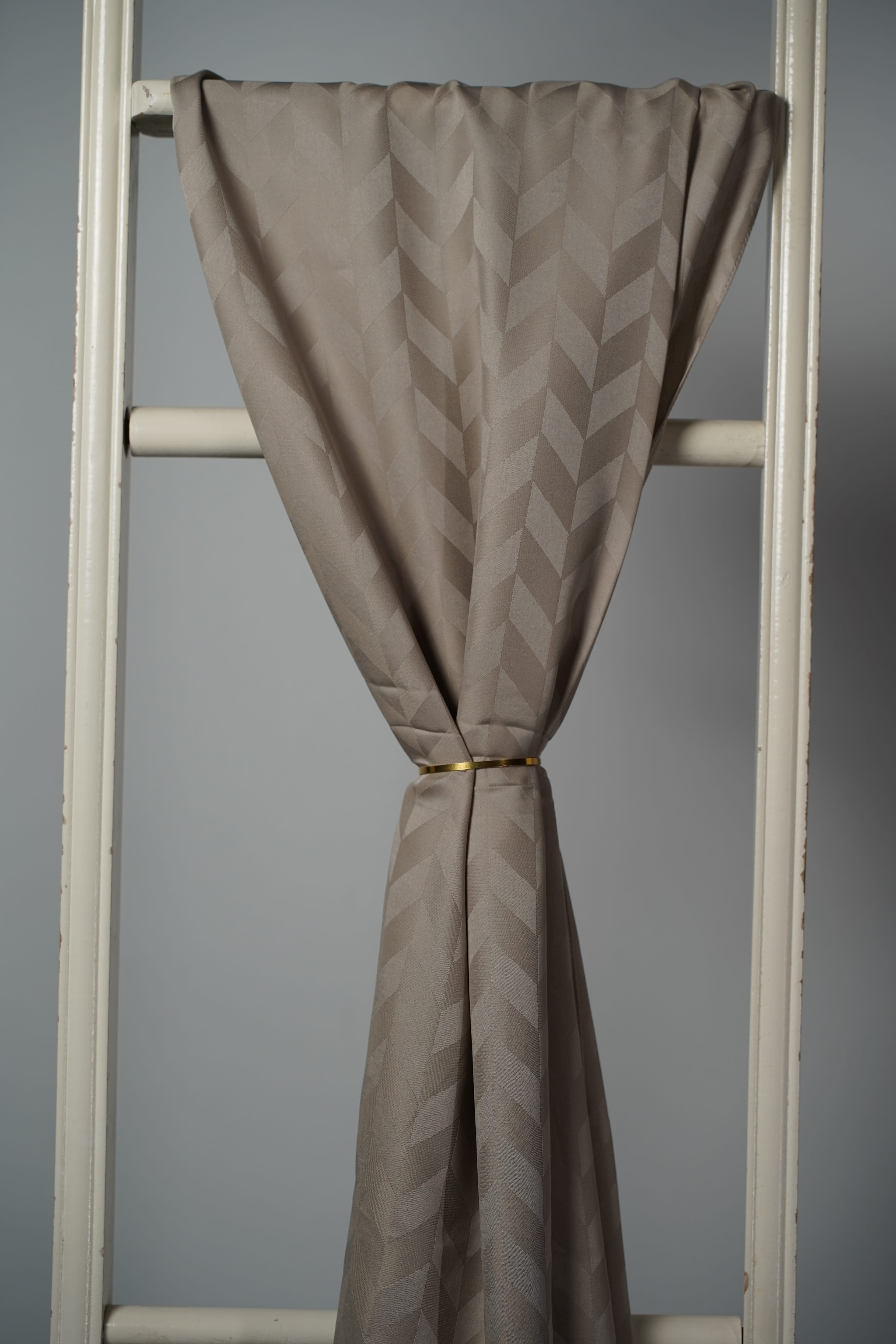 İpeğimsi Jakarlı Şal - Vizon