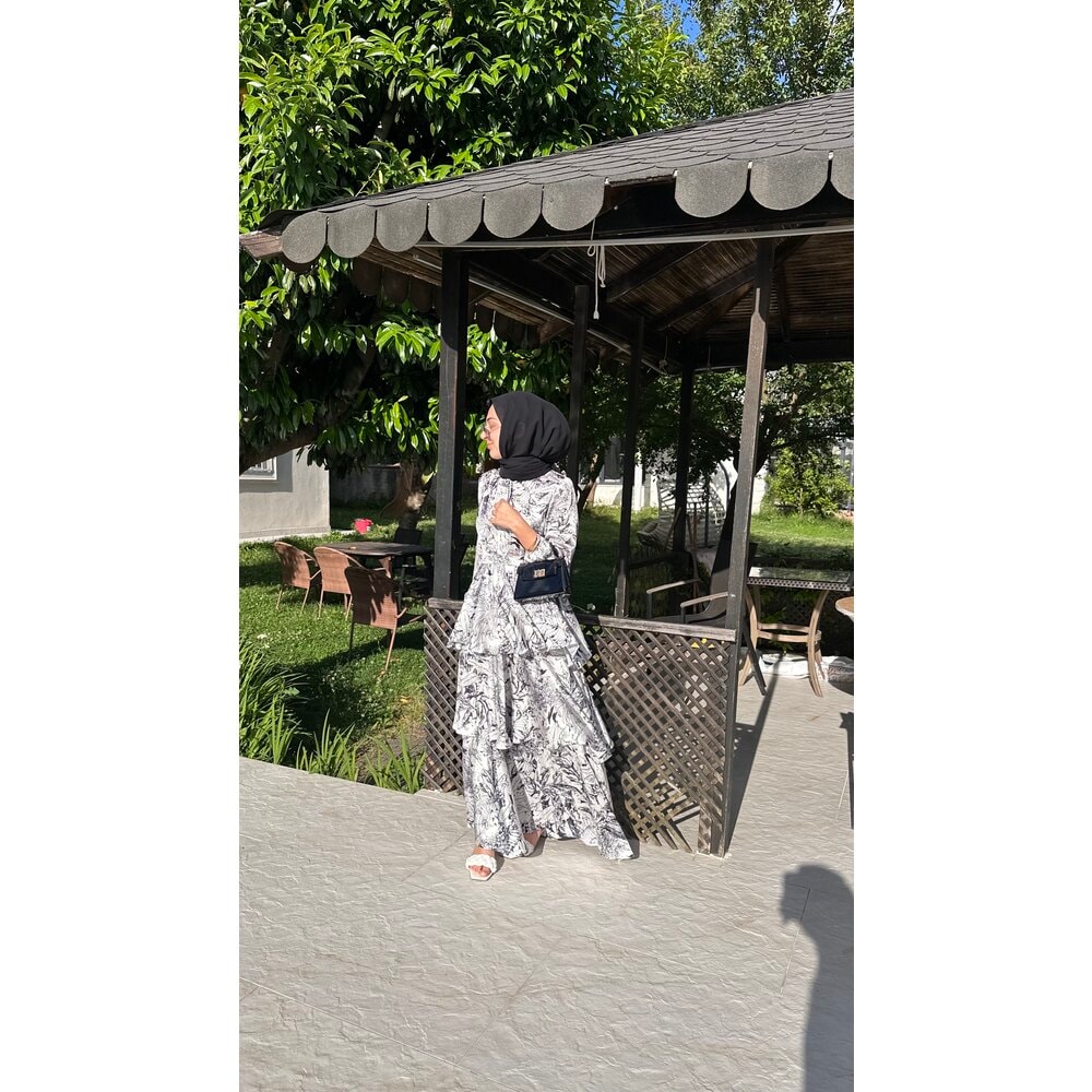 Siyah Beyaz İpek Saten Elbise