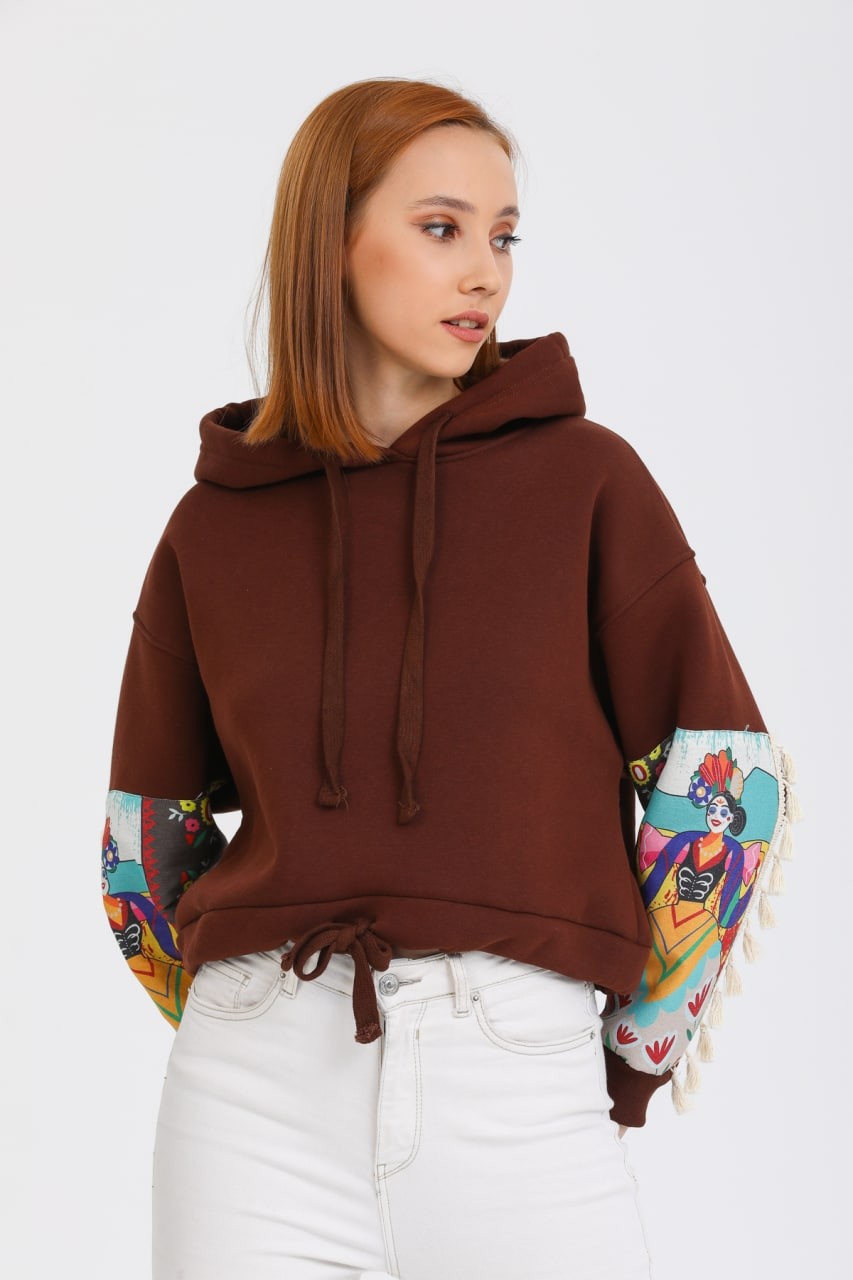 Baskılı Püsküllü Kol Üç İplik Sweatshirt - Kahve