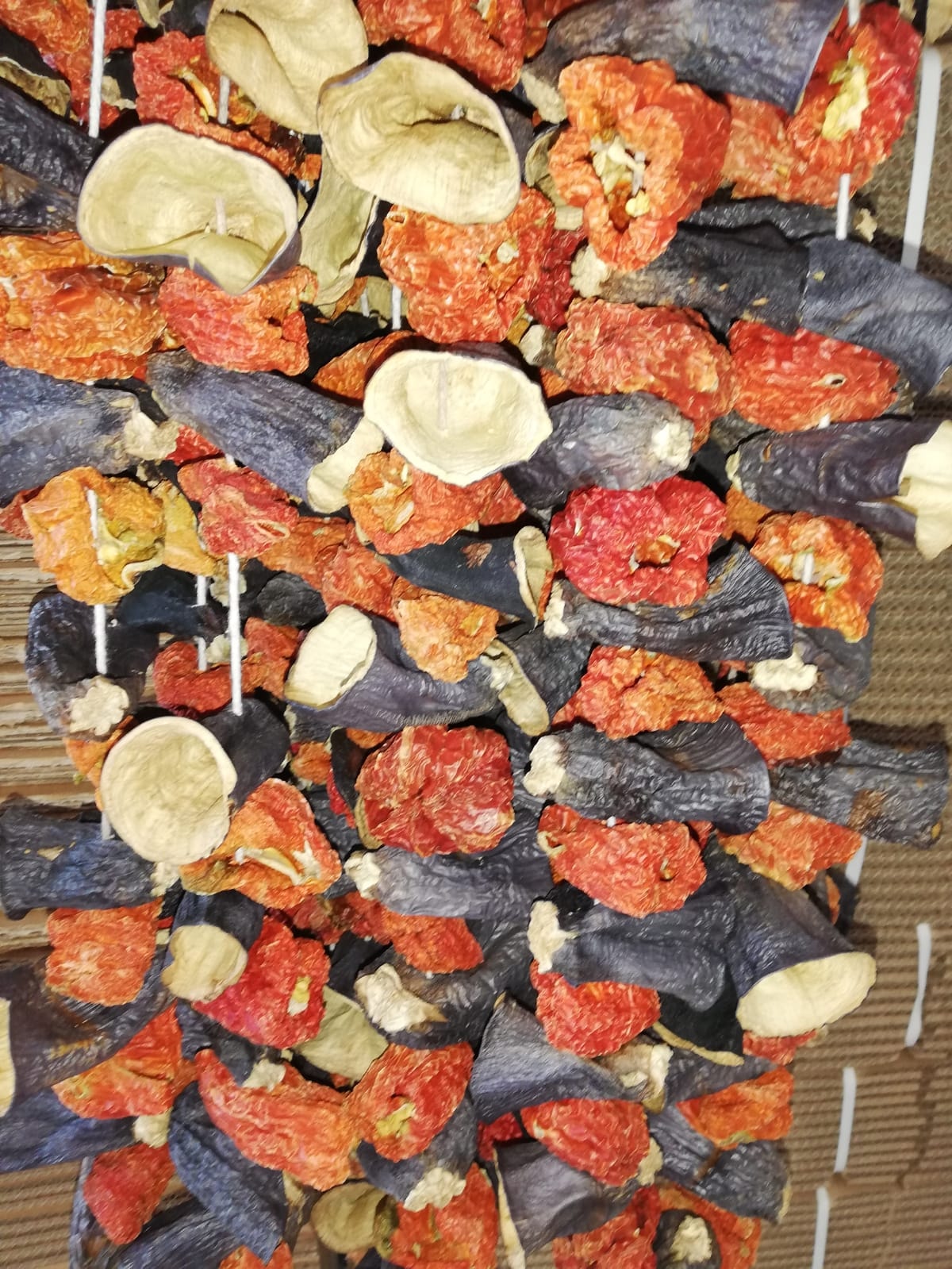 Getrocknete Paprika und Aubergine