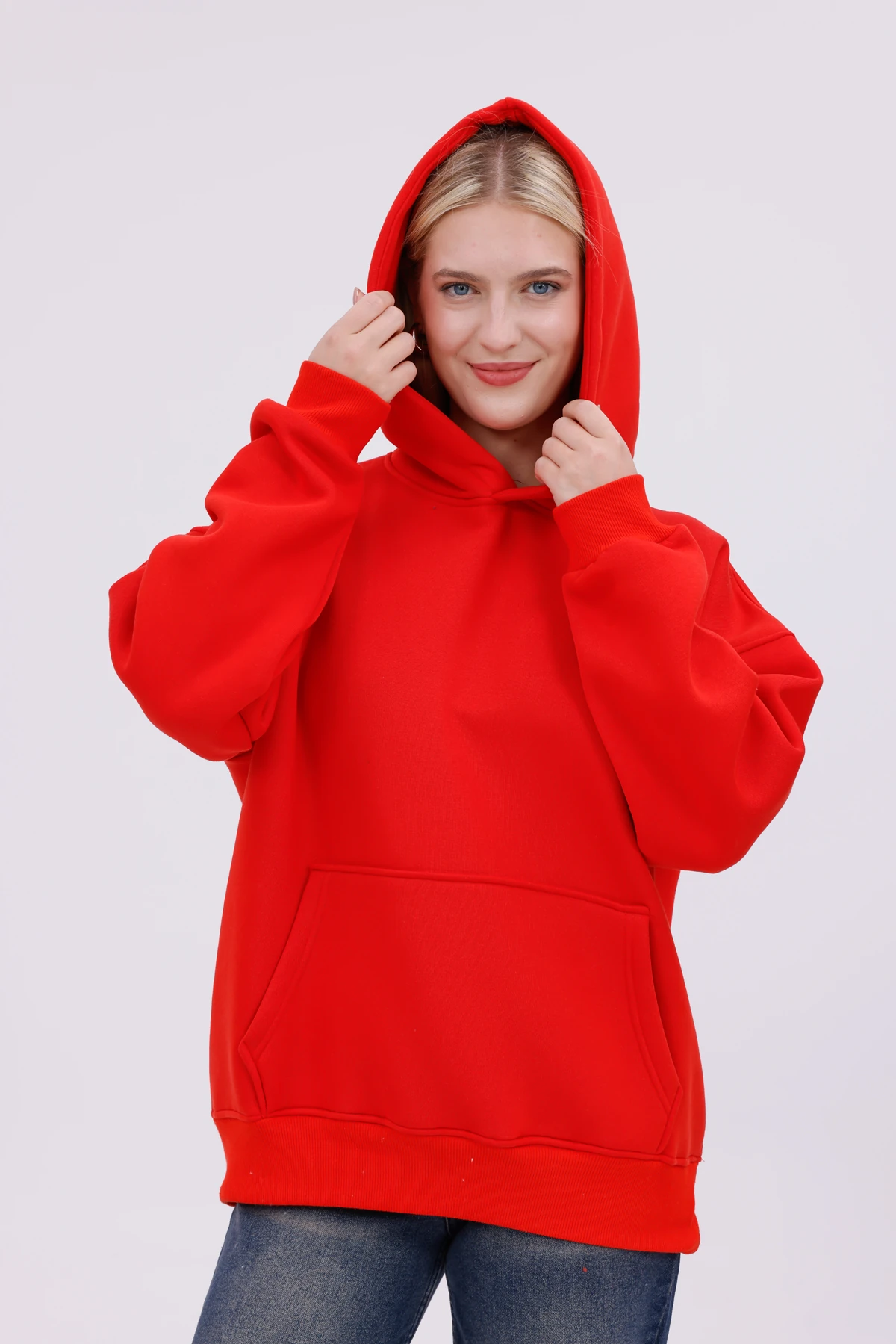 KAPÜŞONLU SWEATSHIRT