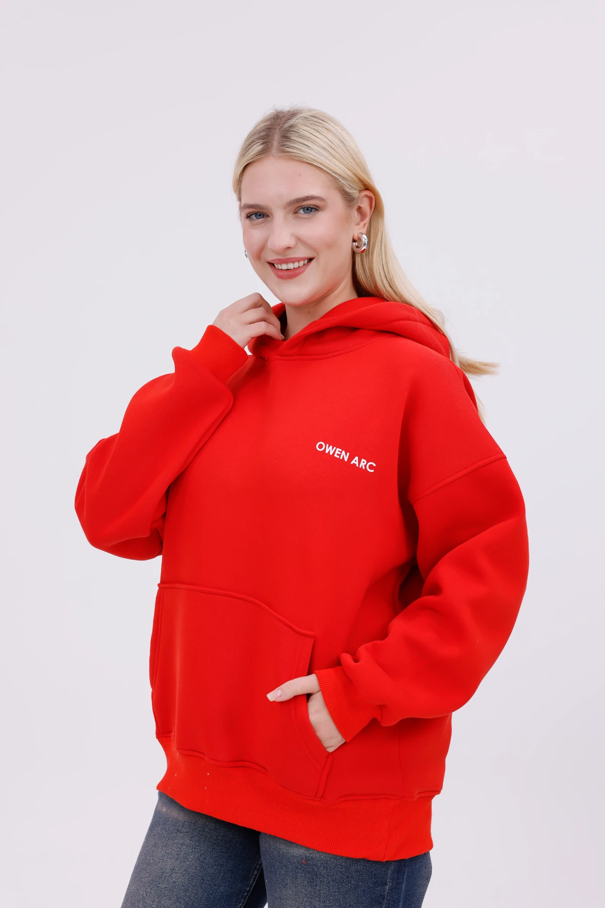 KAPÜŞONLU SWEATSHIRT
