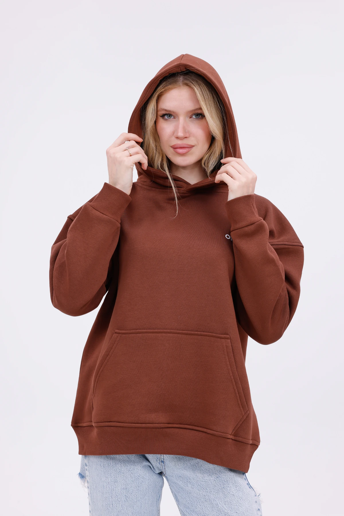 KAPÜŞONLU SWEATSHIRT