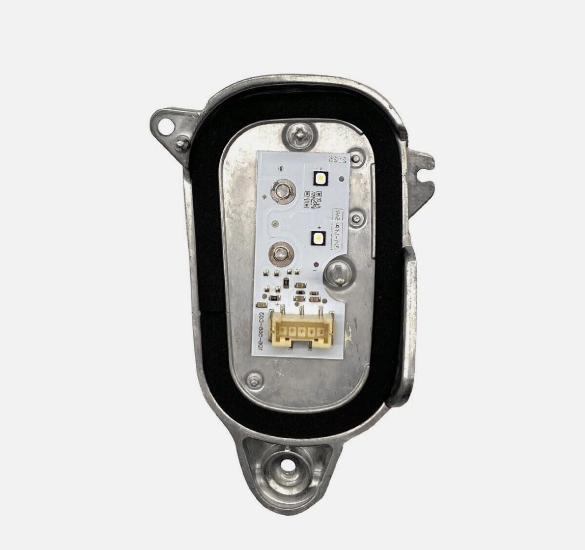 8R0941475B  AUDİ Q5 (13-17) Sol KÖŞE LED BEYNİ SIFIR