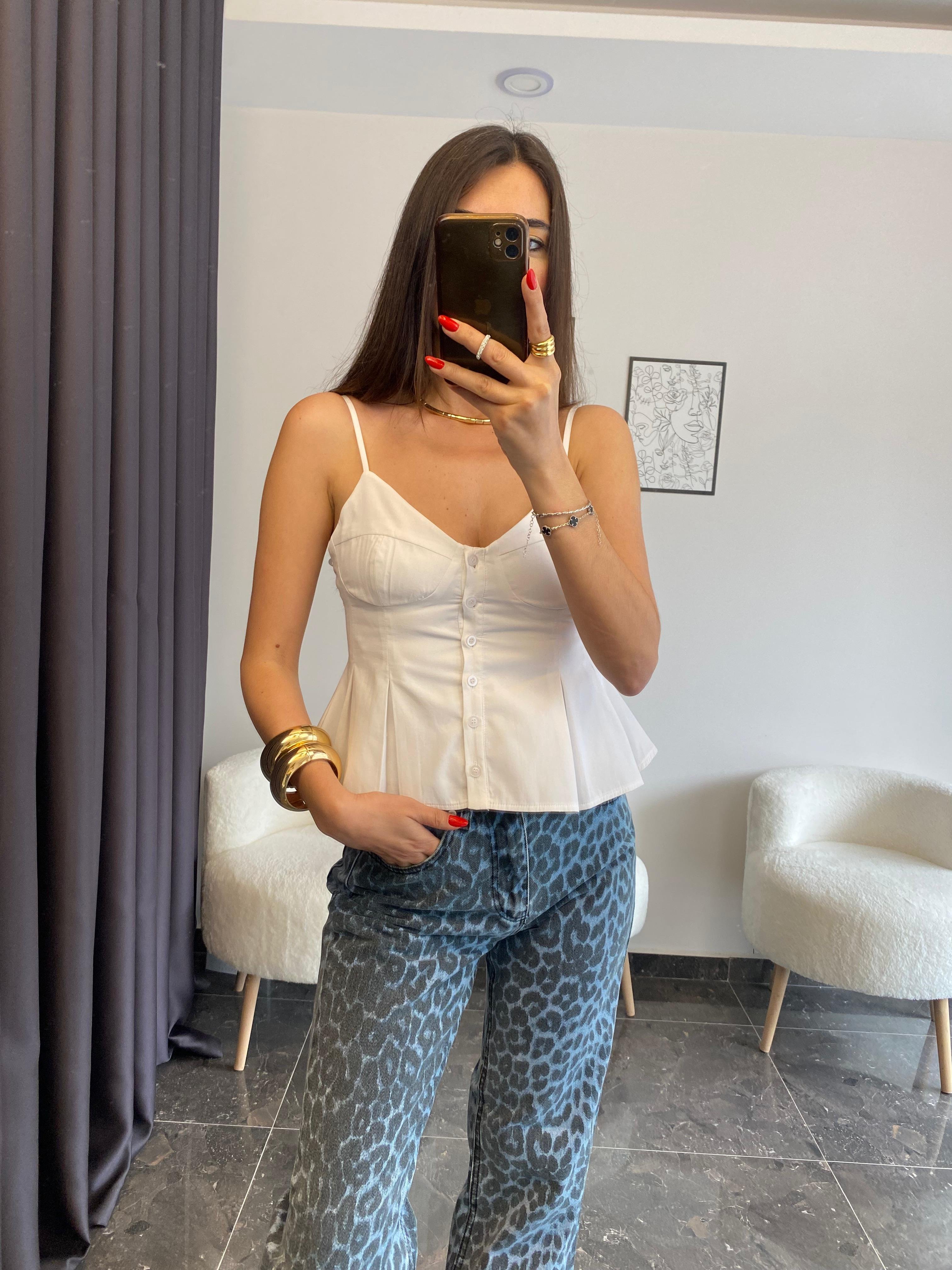 Pile Detaylı Düğmeli Askılı Bluz