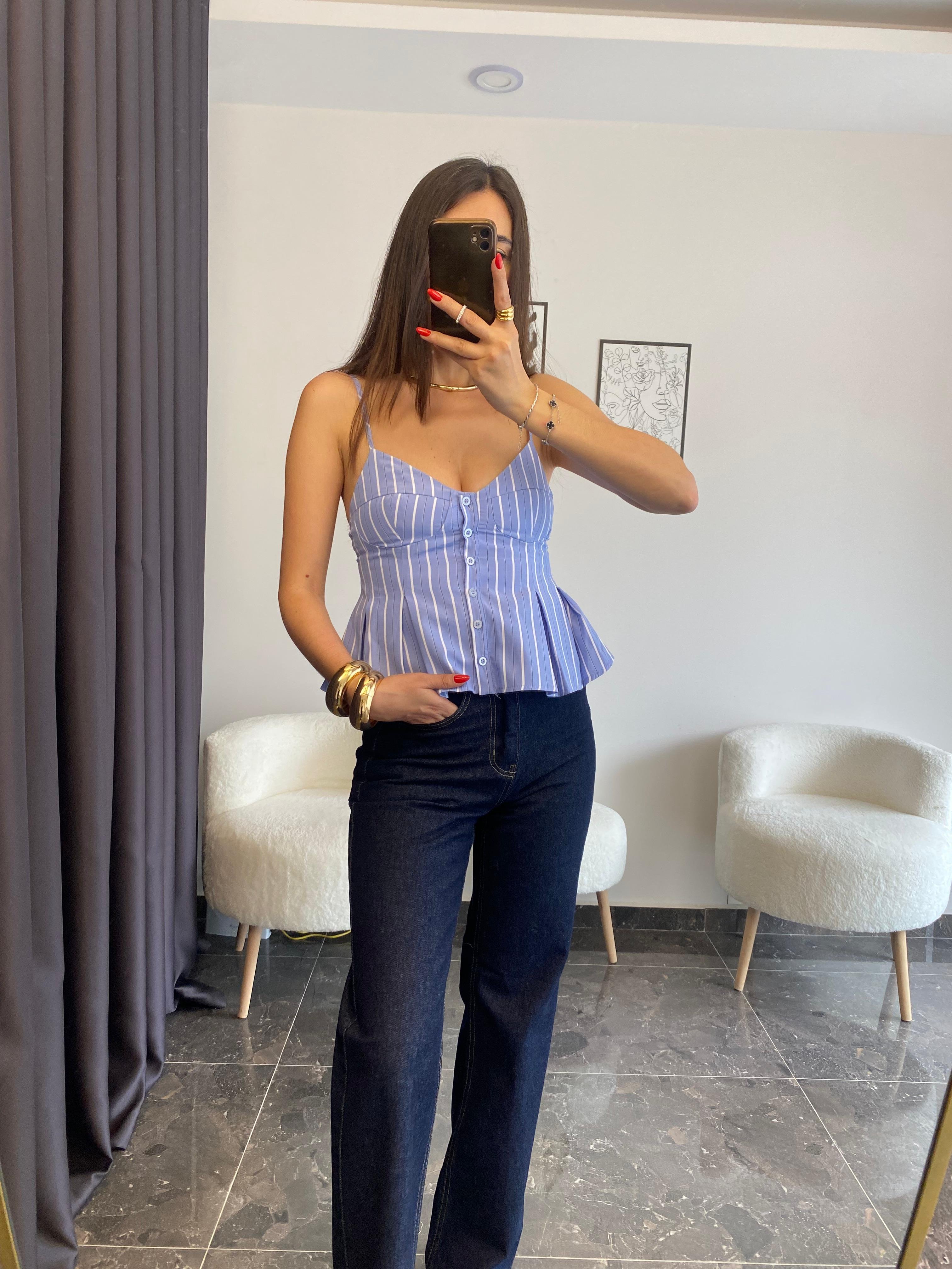 Pile Detaylı Düğmeli Askılı Bluz