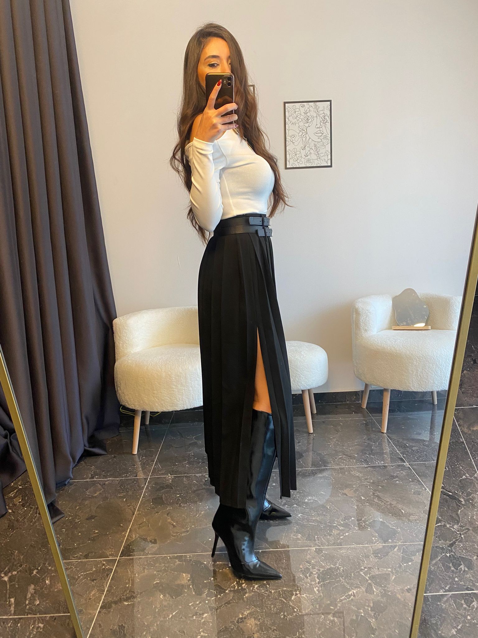 Çift Kemerli Pileli Siyah Etek