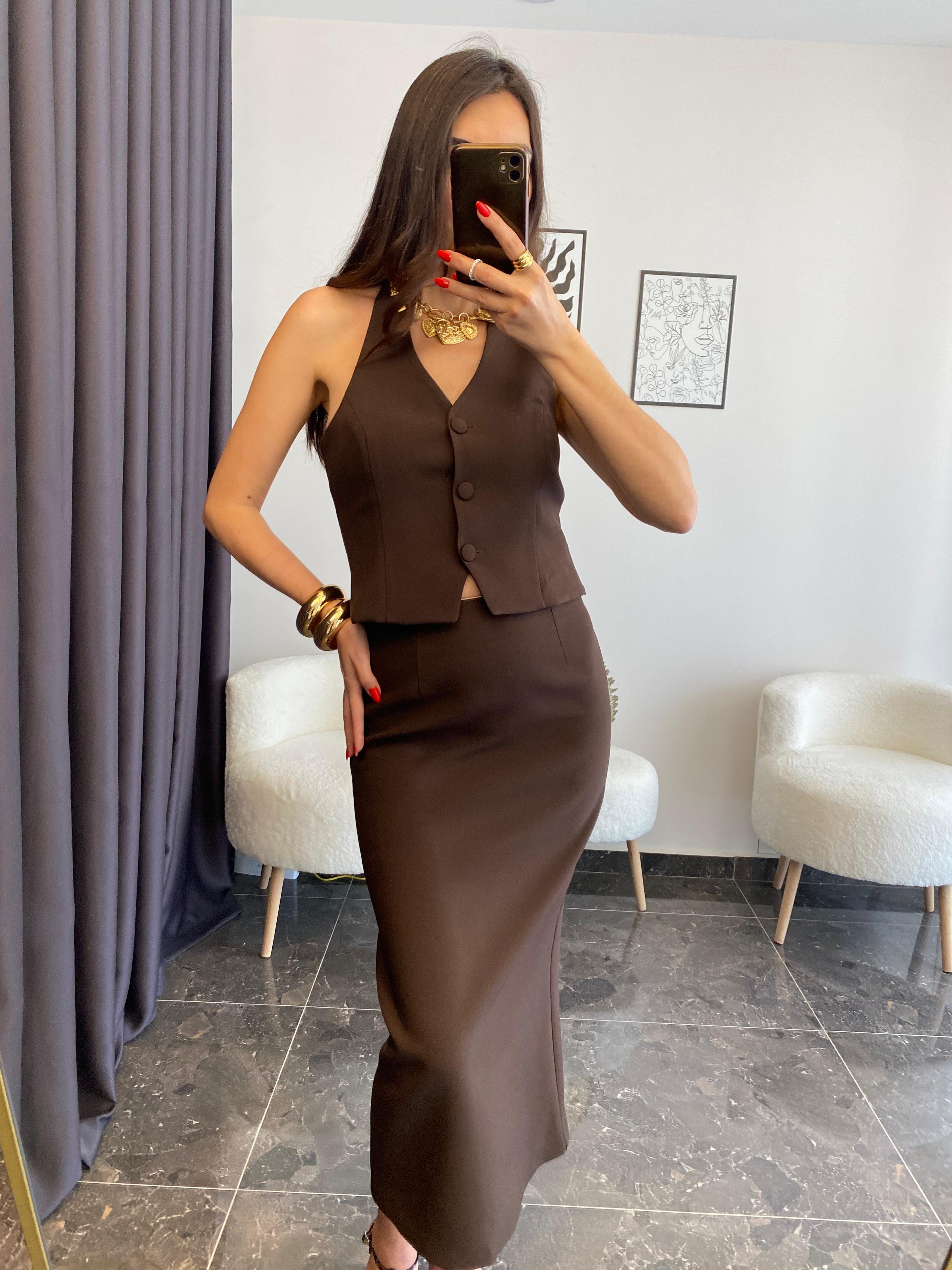 Halter Yaka Yırtmaç Detaylı Acı Kahve Etek Bluz Takımı