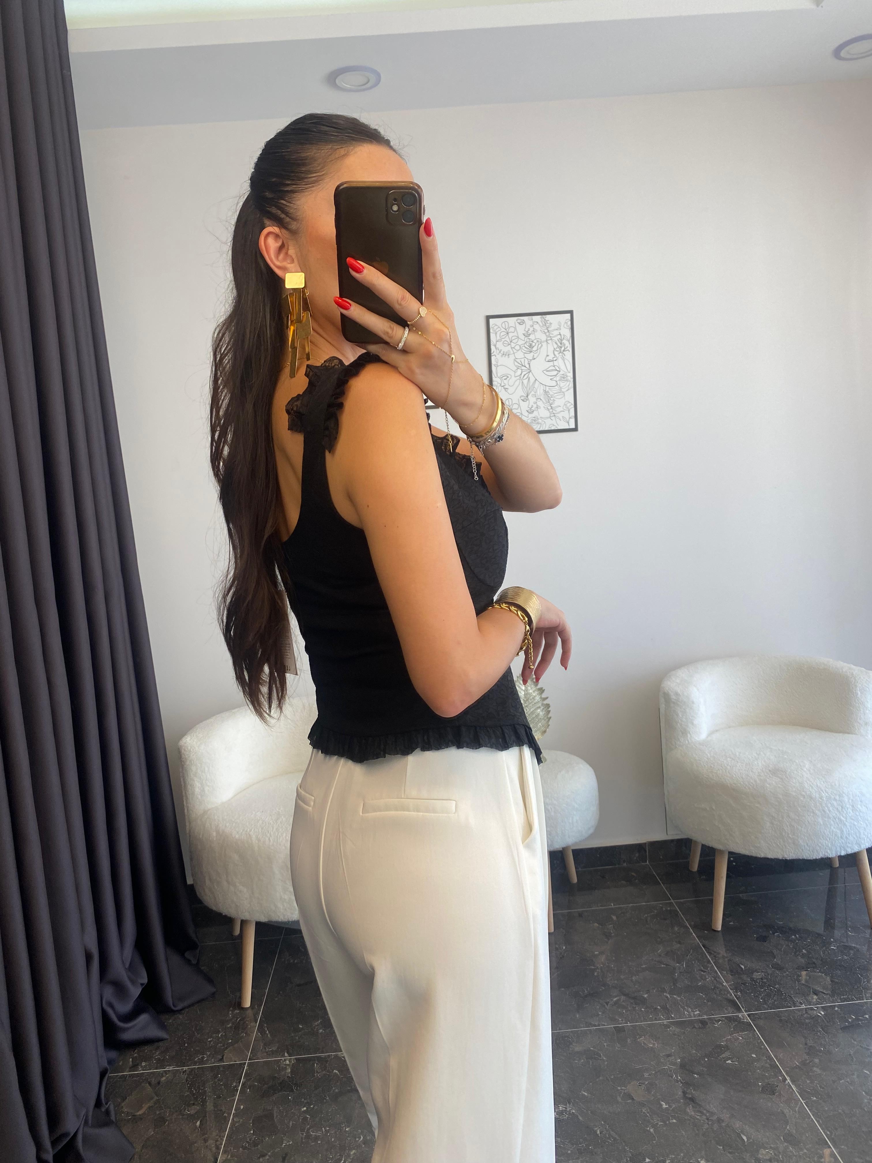 Fırfır Detaylı Dantel Bluz