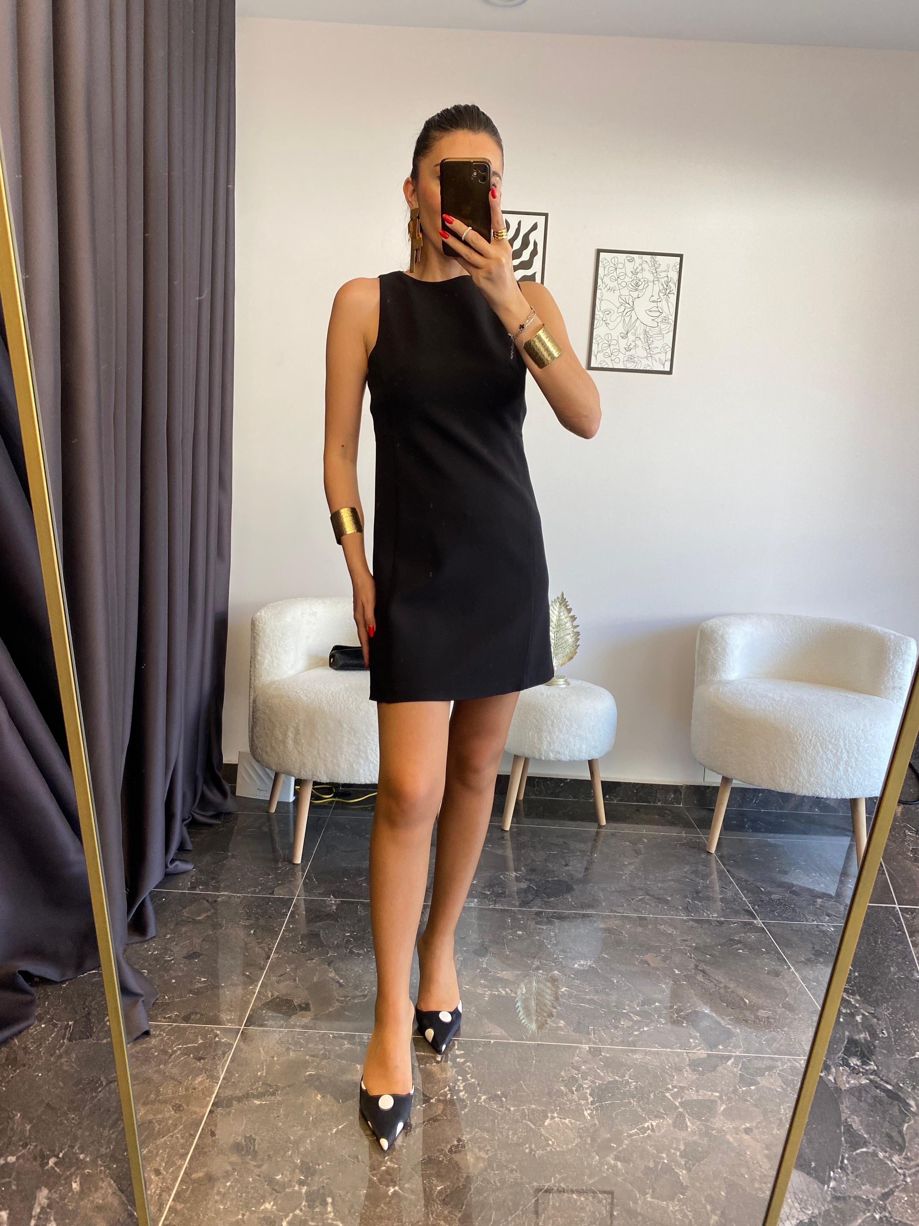 Siyah Arkadan Fermuarlı Mini Elbise