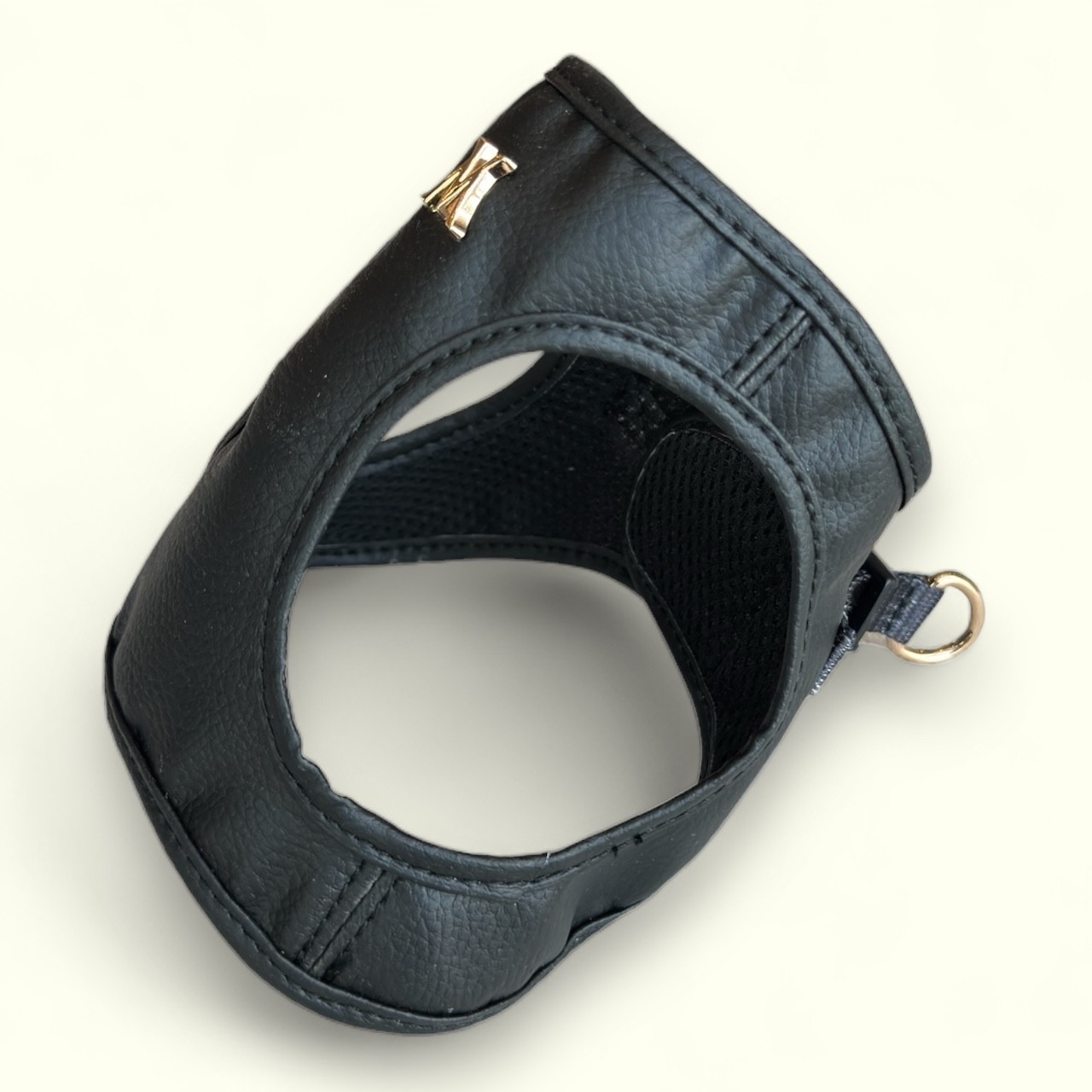 BREATHABLE LEATHER HARNESS