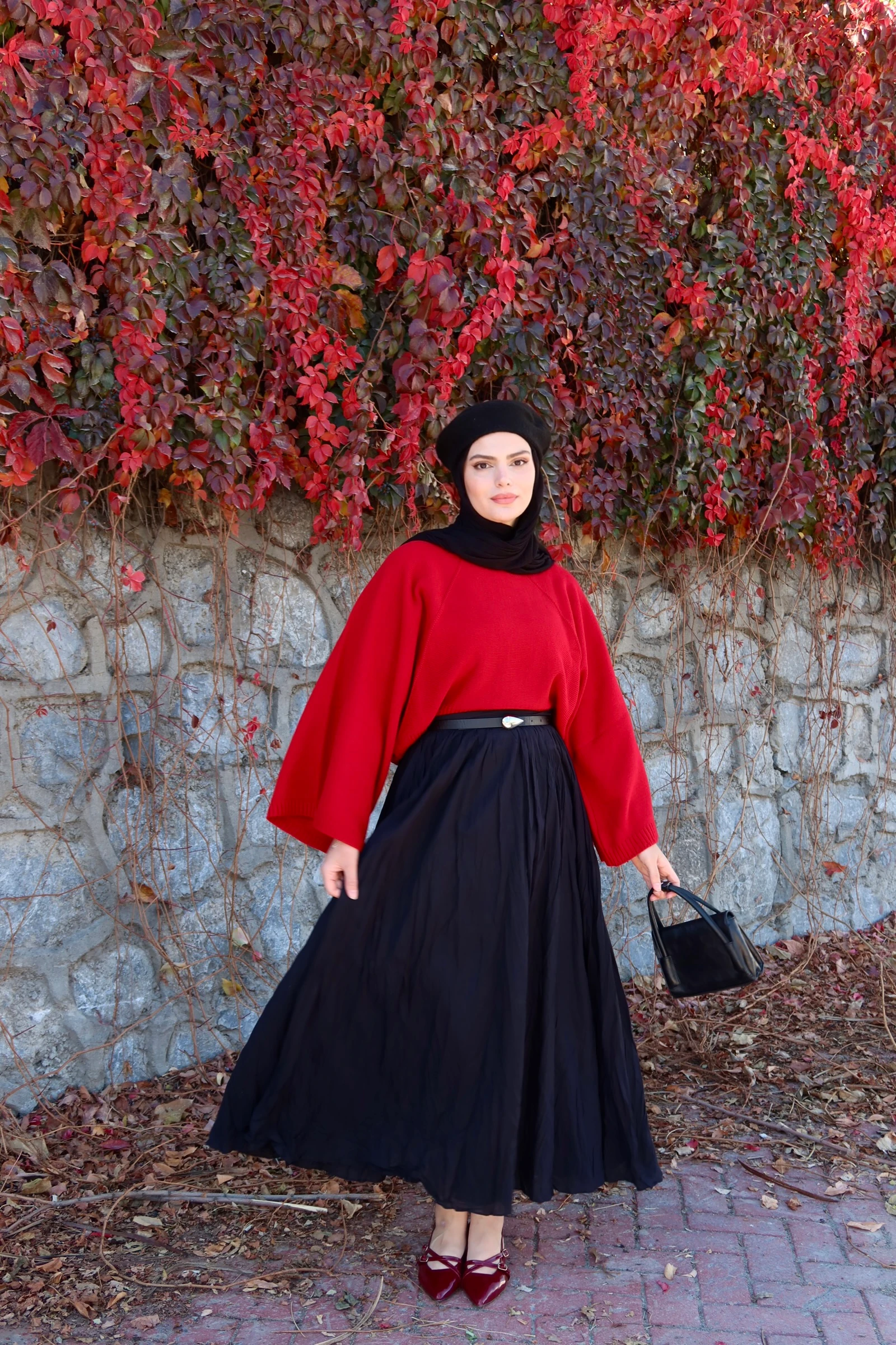 Tanya Kazak - KIRMIZI