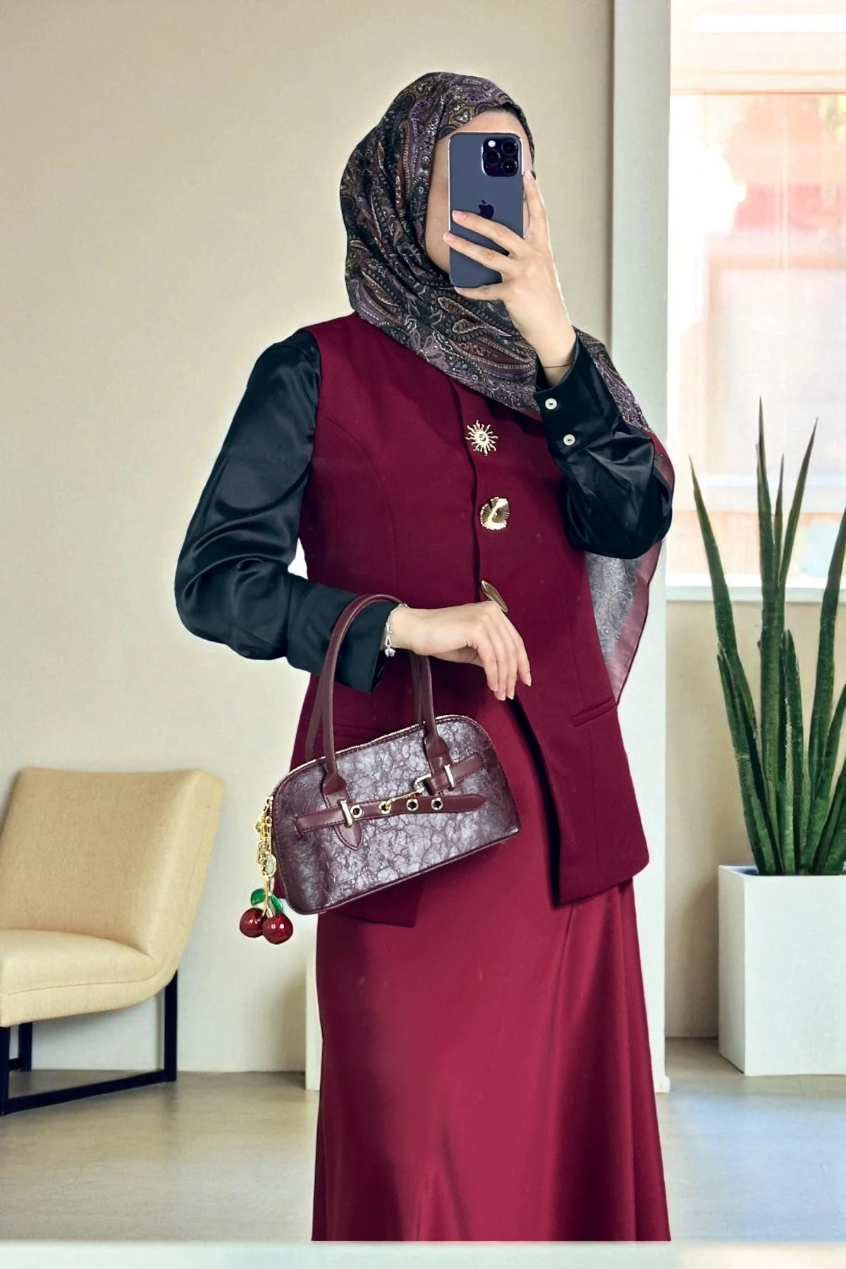 Gold Düğme Detaylı Yelek - BORDO