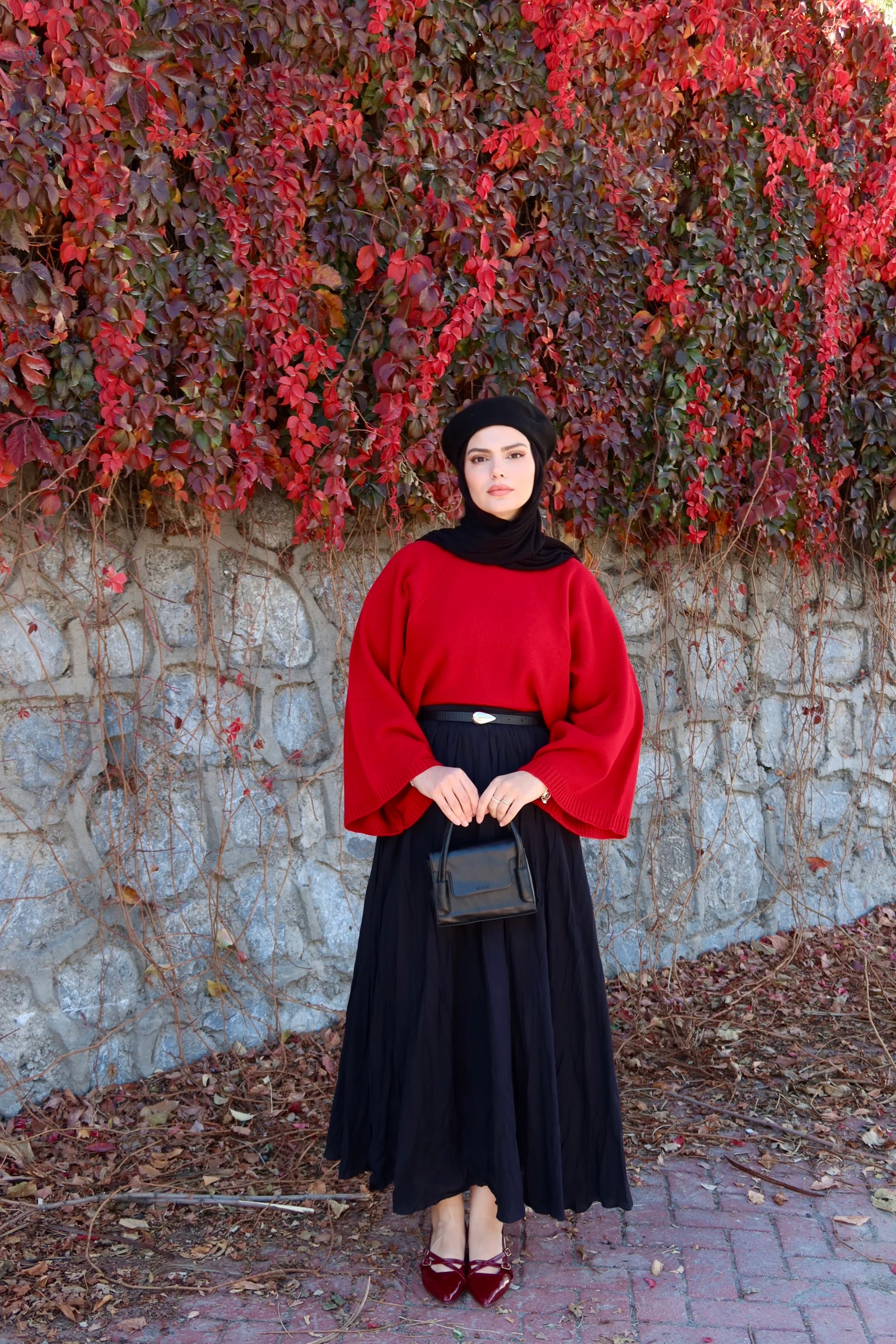 Tanya Kazak - KIRMIZI