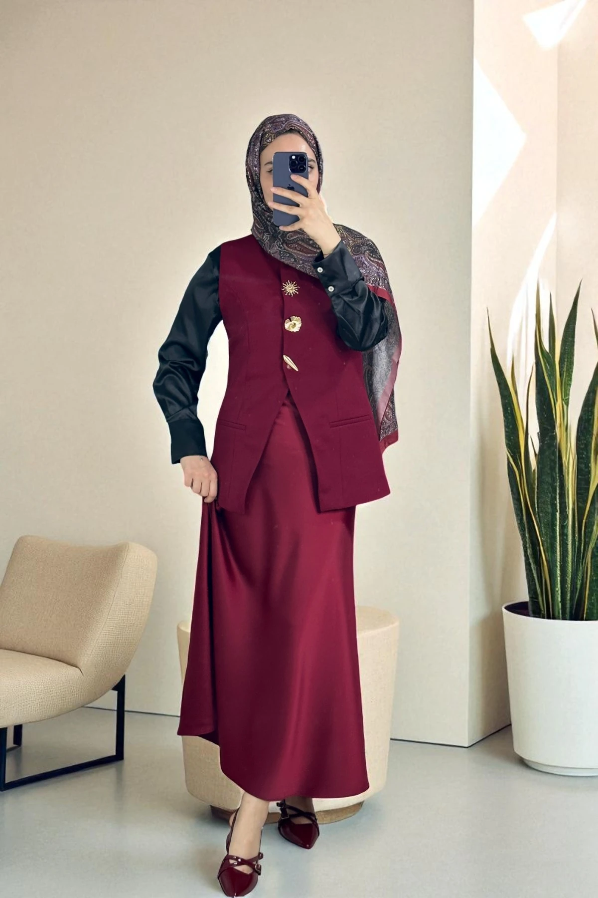 Gold Düğme Detaylı Yelek - BORDO