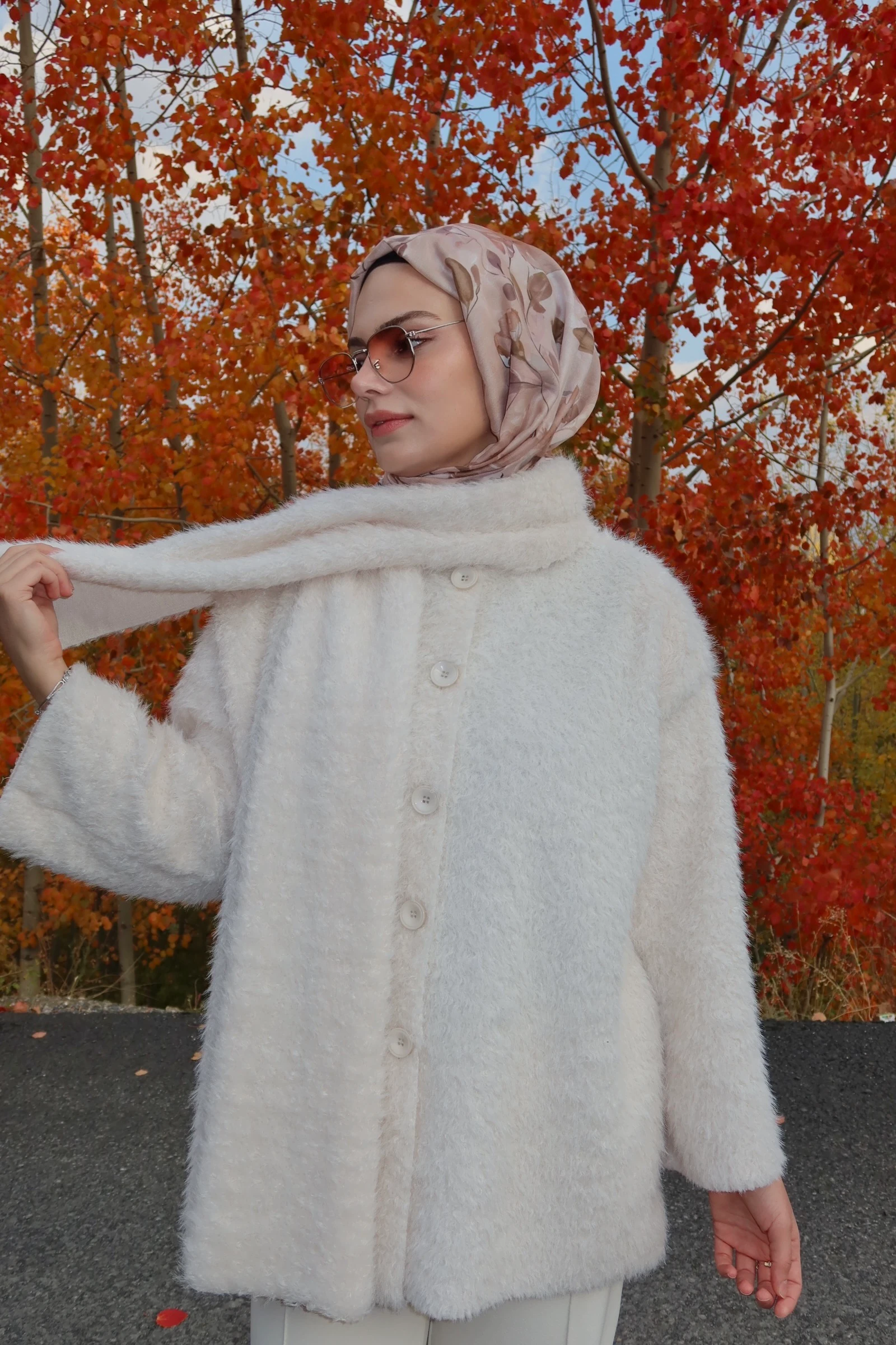 Atkılı Pinterest Ceket - KREM