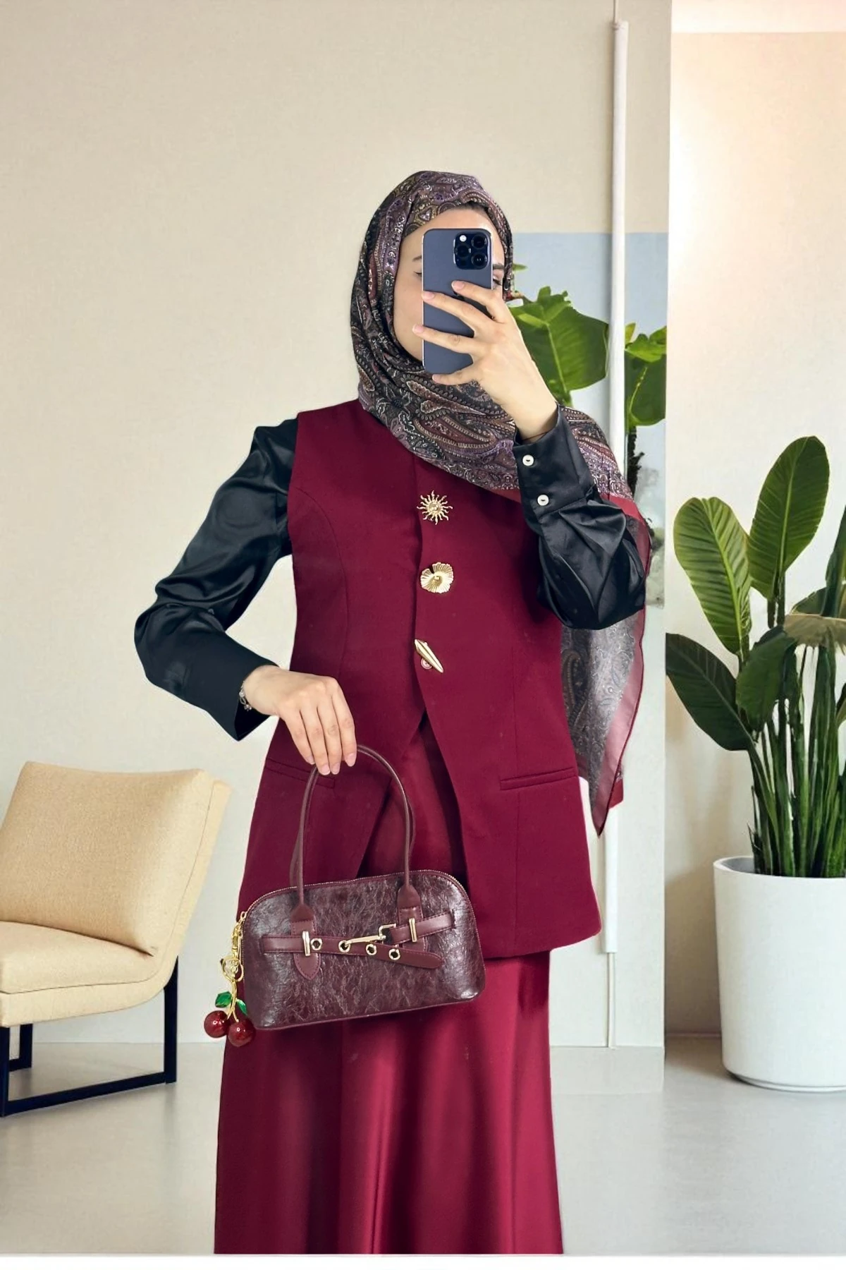 Gold Düğme Detaylı Yelek - BORDO