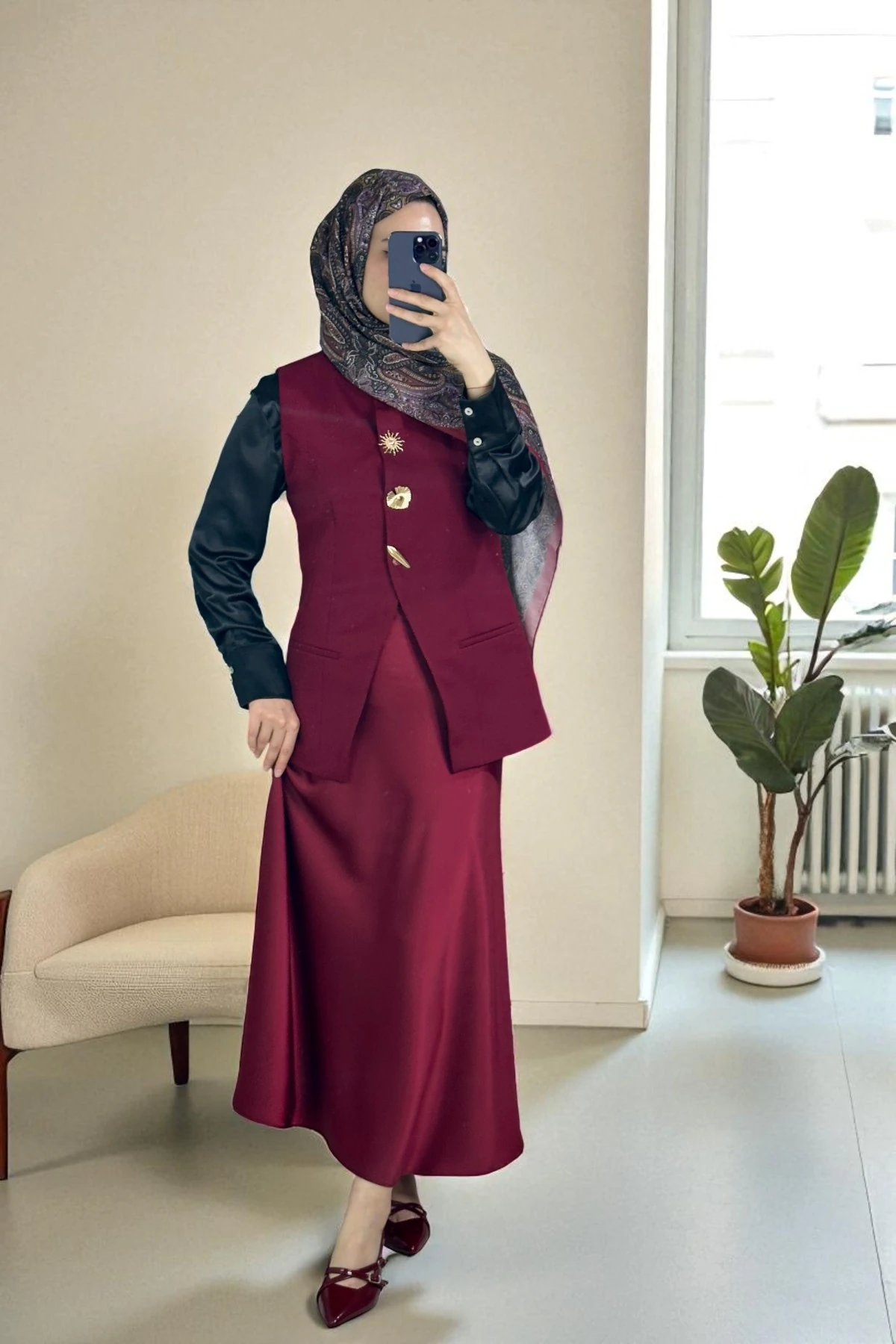 Gold Düğme Detaylı Yelek - BORDO