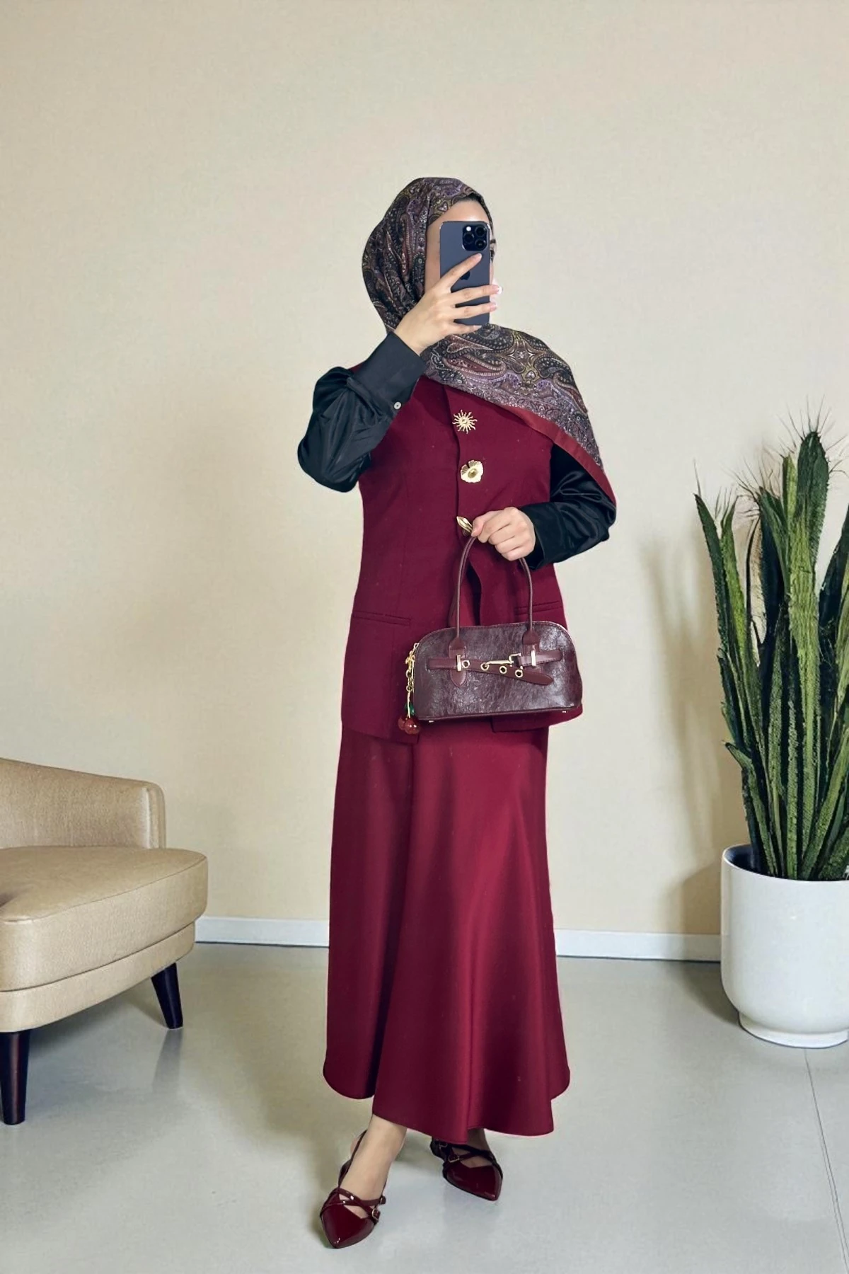 Gold Düğme Detaylı Yelek - BORDO