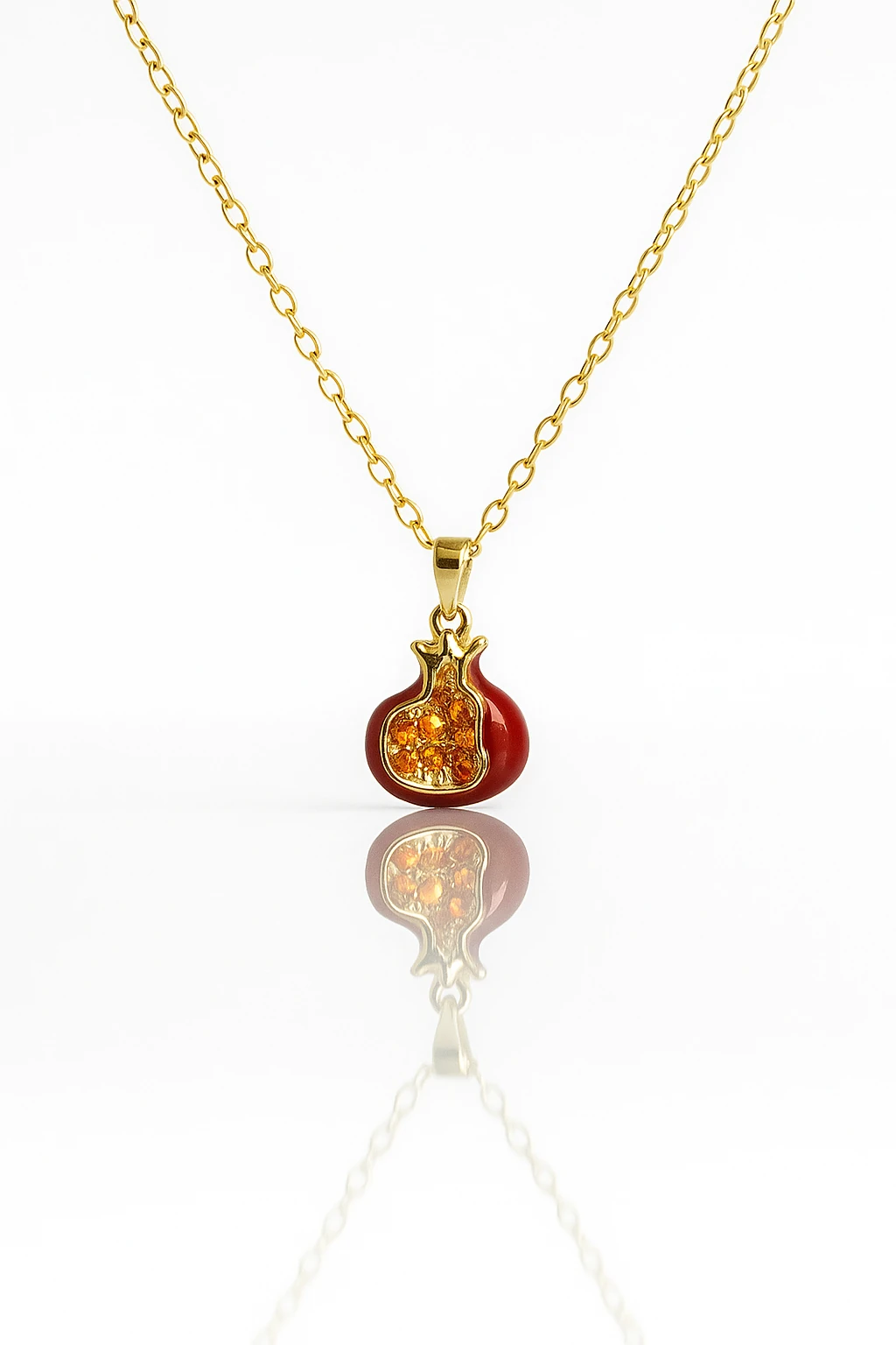 Kırmızı Nar Kolye – Bereketin ve Aşkın Simgesi