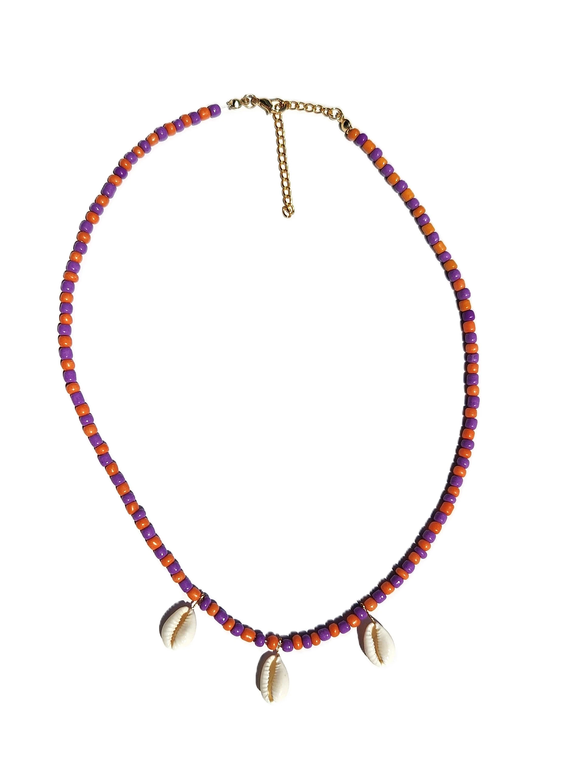 Bohem Shell – Mor & Turuncu Boncuklu Deniz Kabuğu Kolye