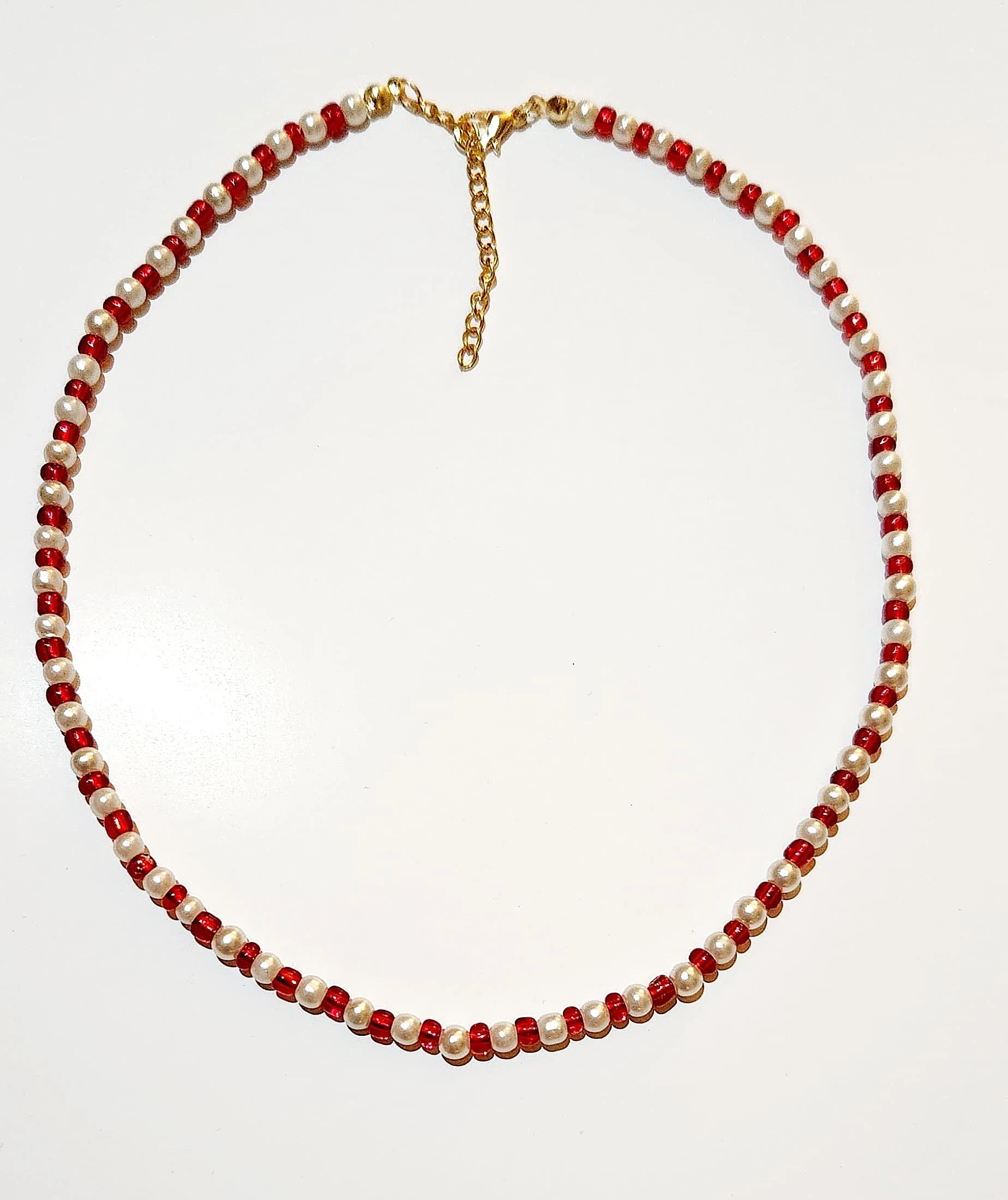 Ruby Pearl Zarif Boncuk Kolye – El Yapımı Şıklık