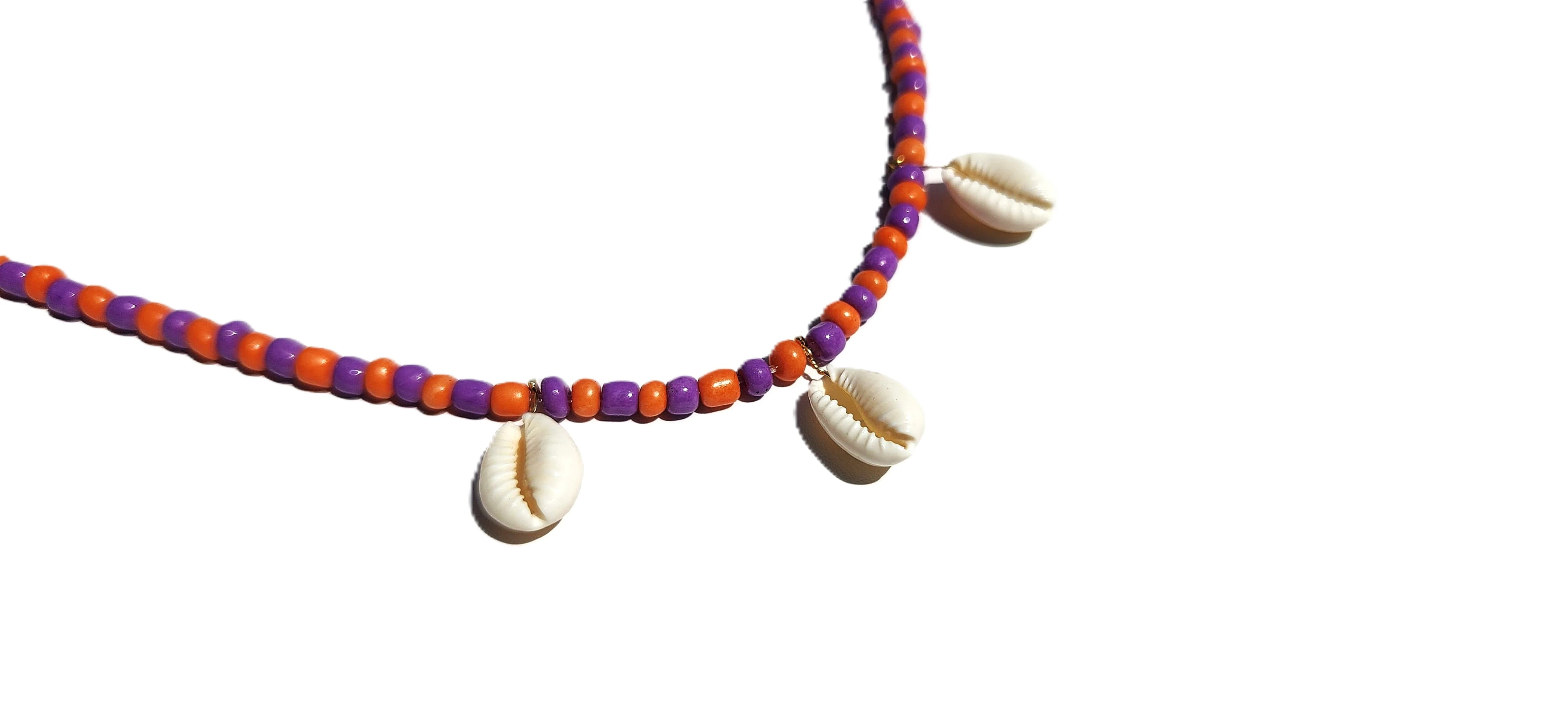 Bohem Shell – Mor & Turuncu Boncuklu Deniz Kabuğu Kolye