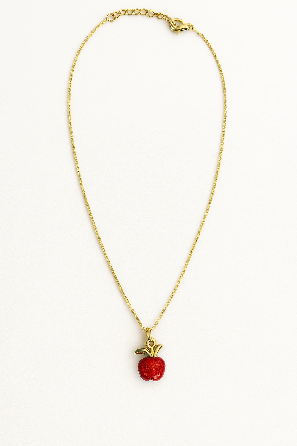 Kırmızı Elma Kolye – Enerjinin ve Tutkunun Simgesi