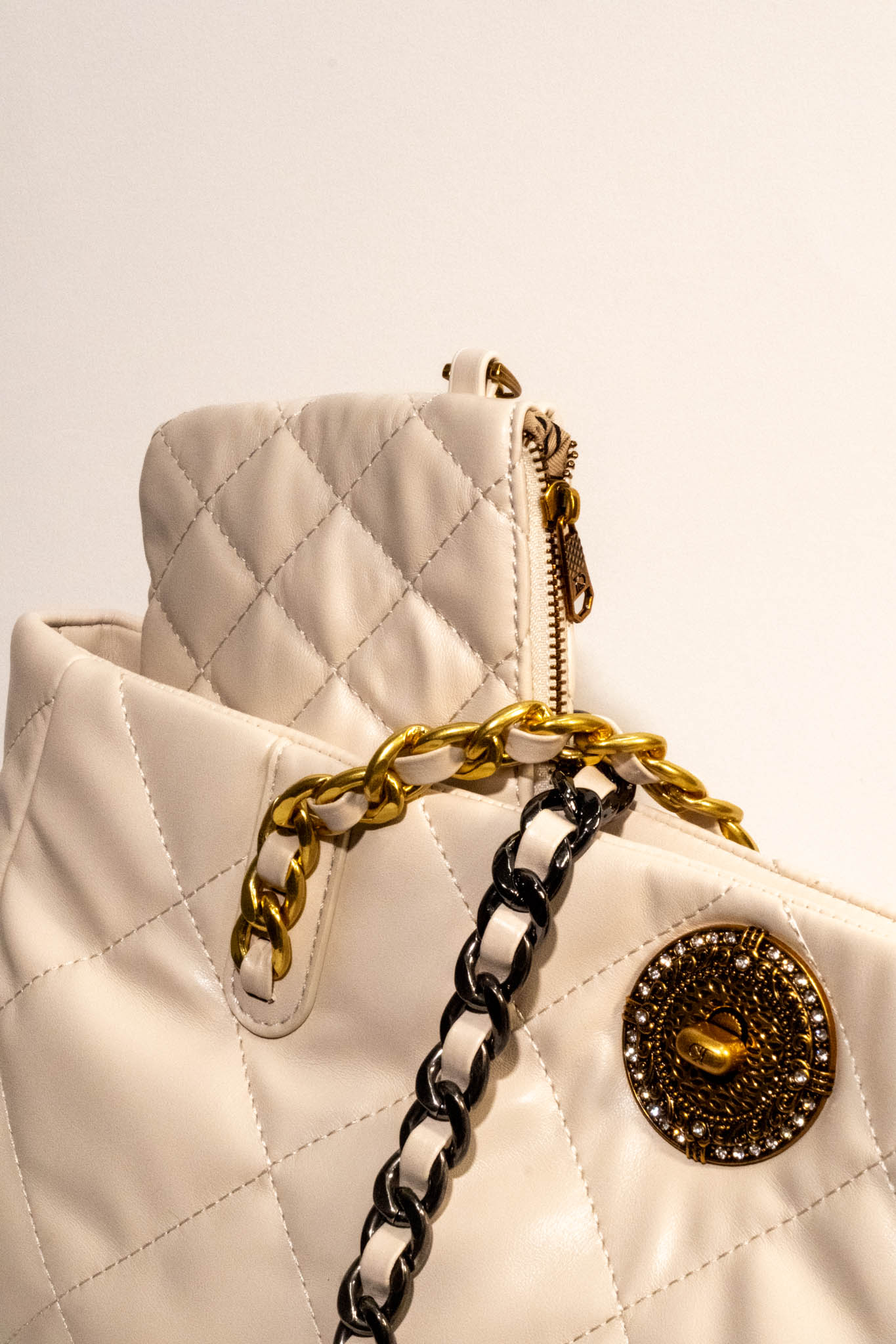 Zincirli Ekru Shopper Çanta 