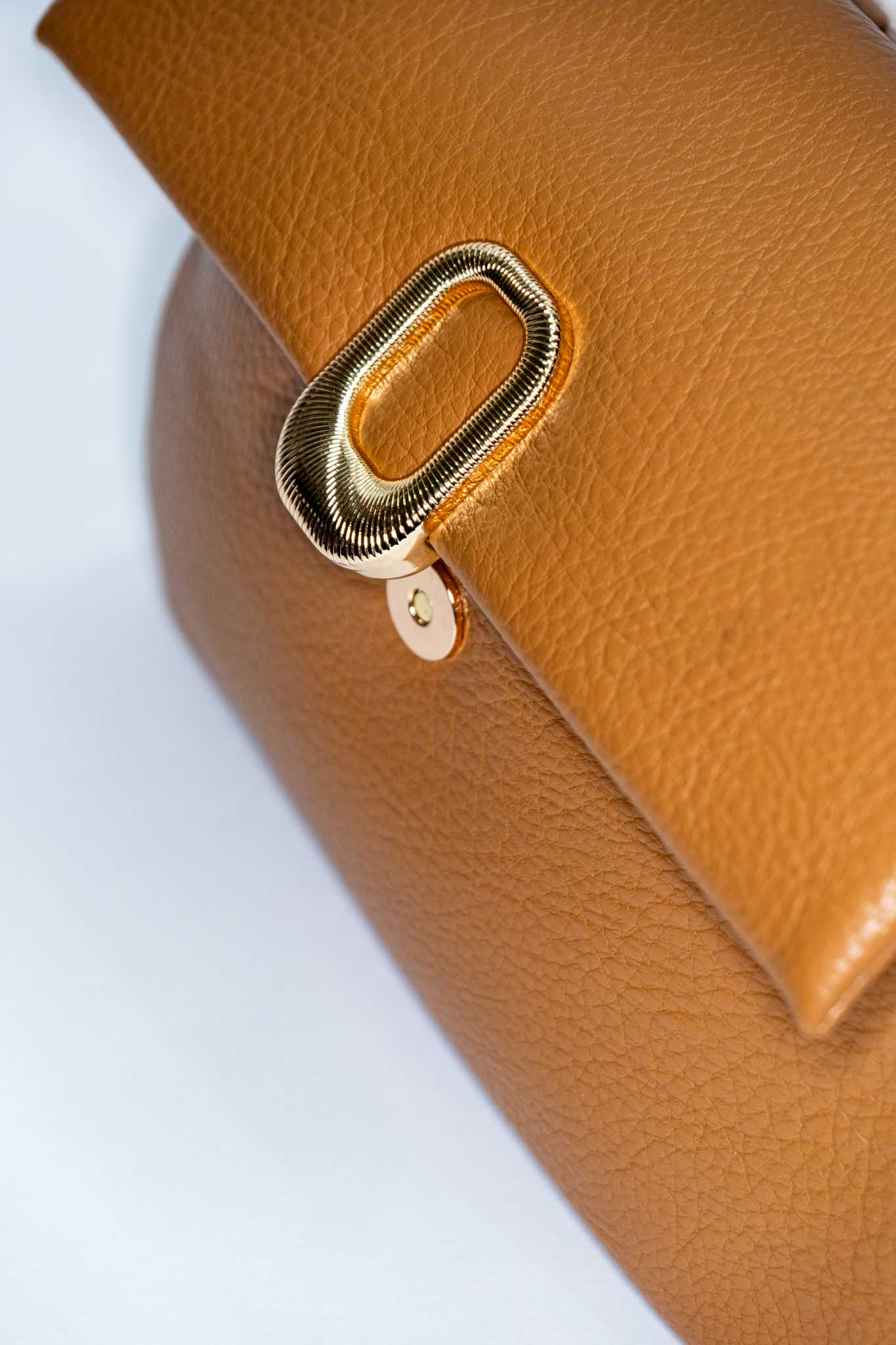 Çift Saplı Askılı Çanta