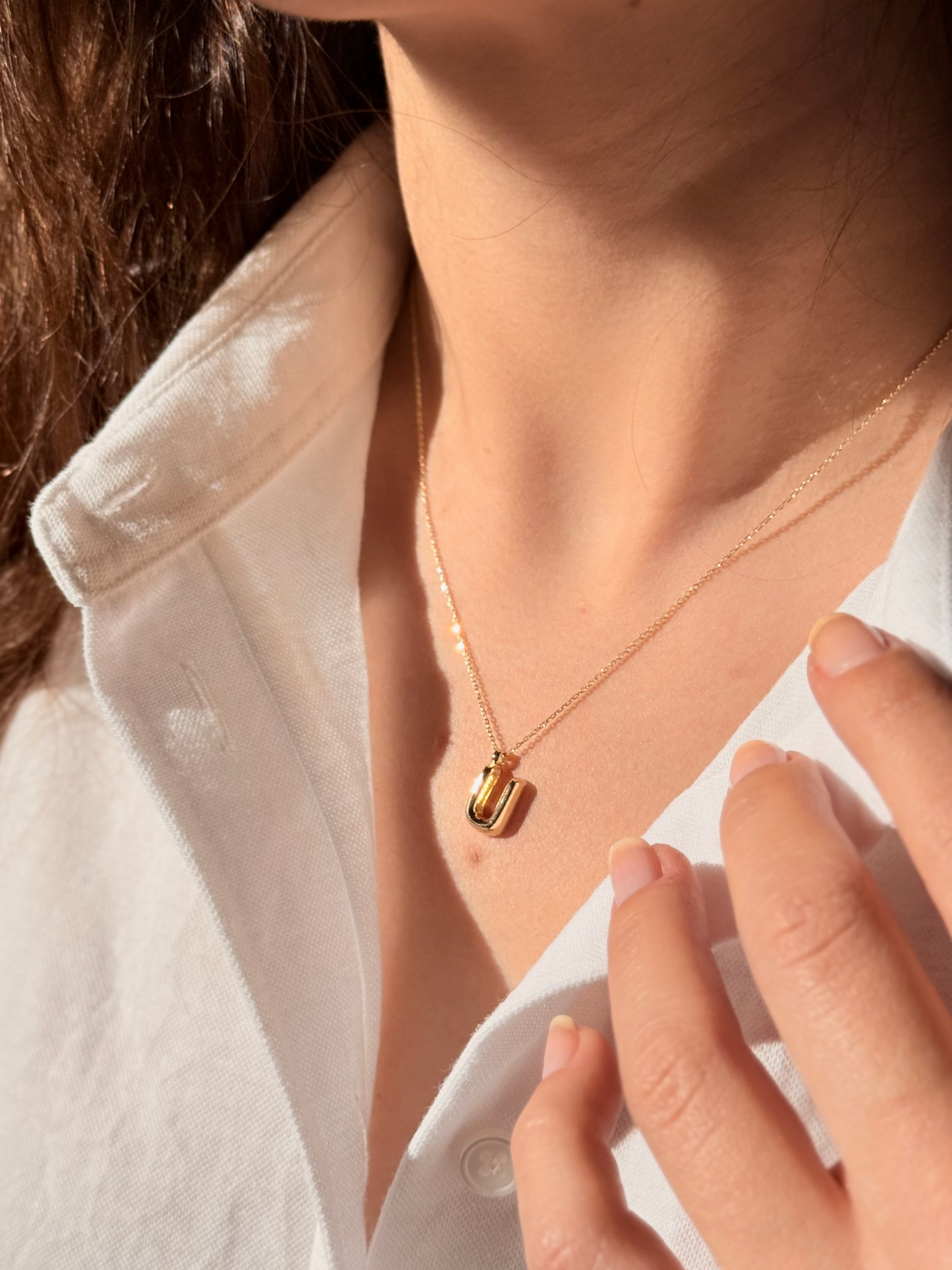 "U" Balon Harf Altın Kolye