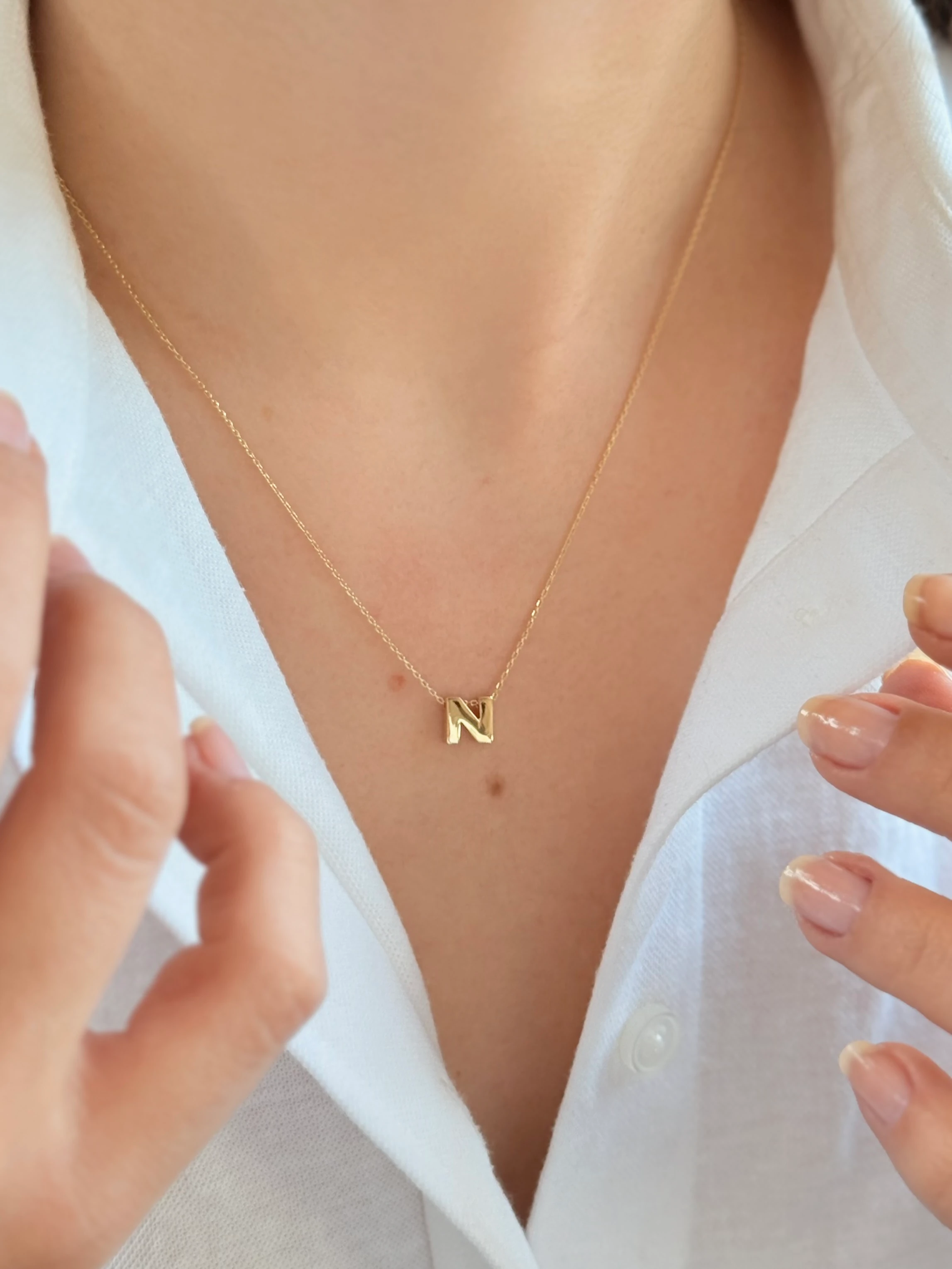 "N" Minimal Harfli Altın Kolye