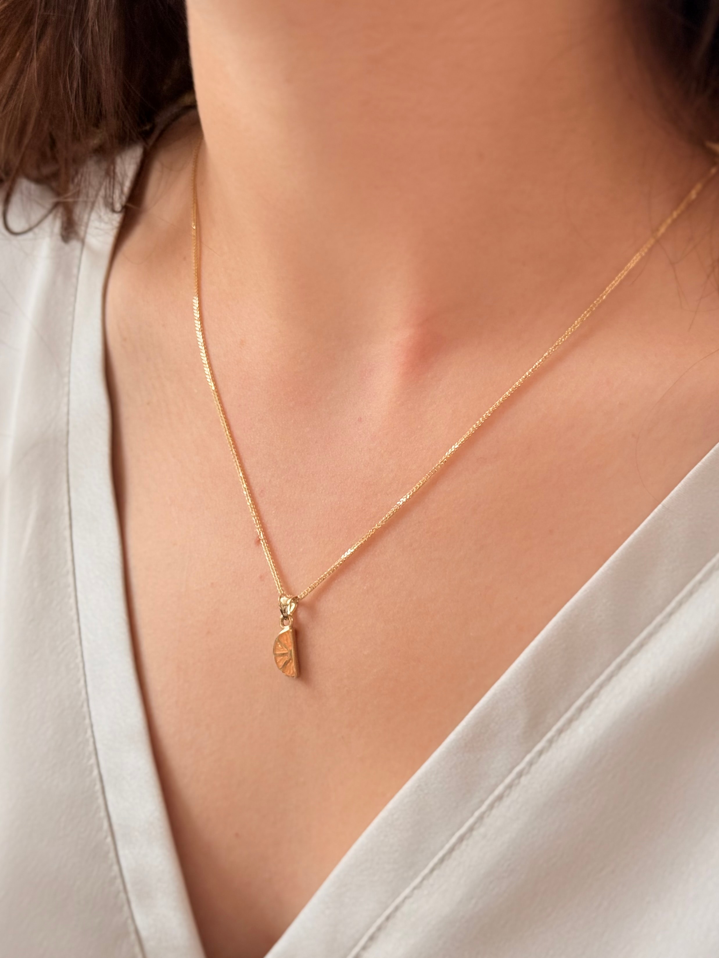 Minimal Altın Portakal Kolye Ucu