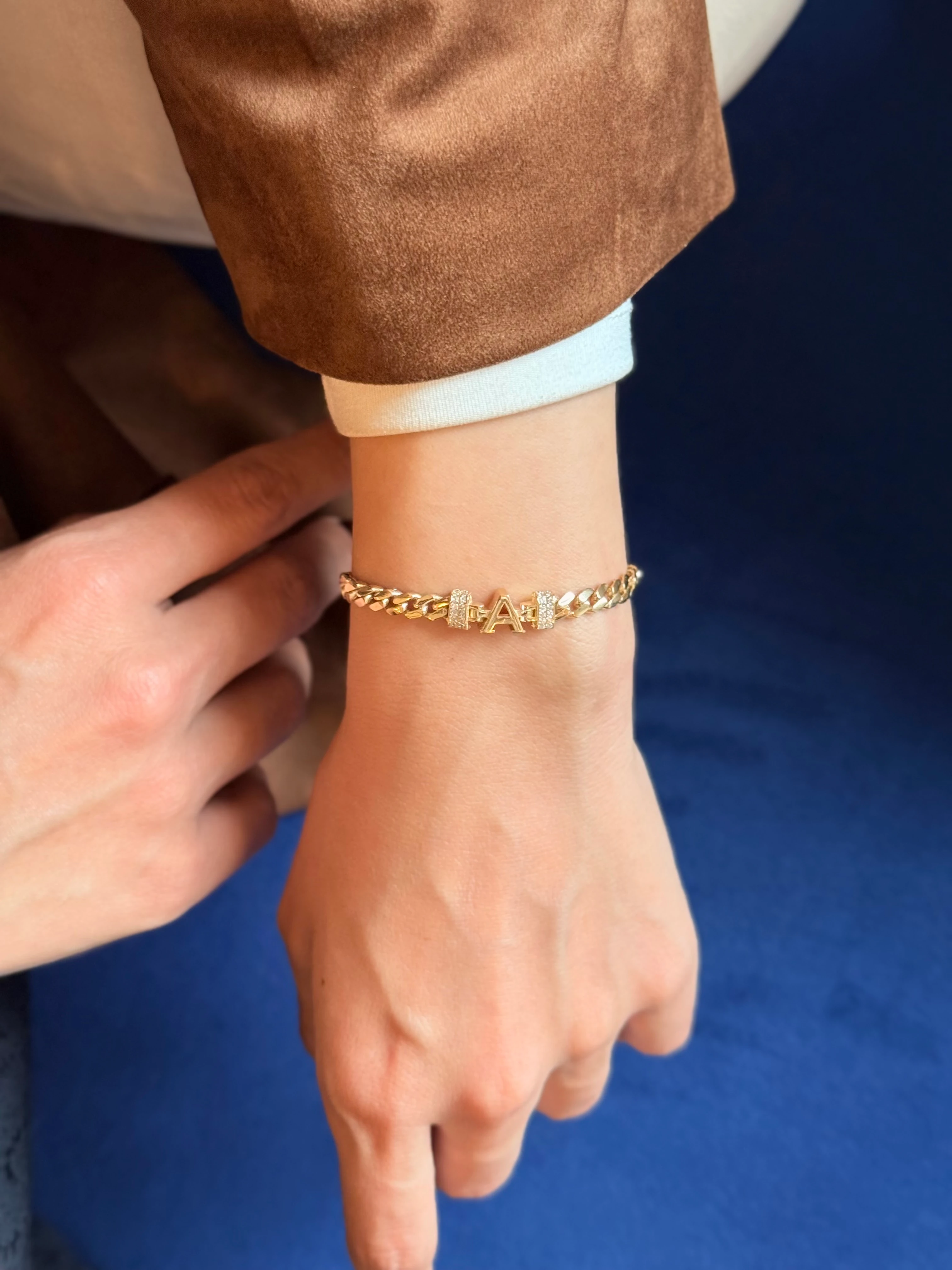 "A" Harfli Gurmet Altın Bileklik