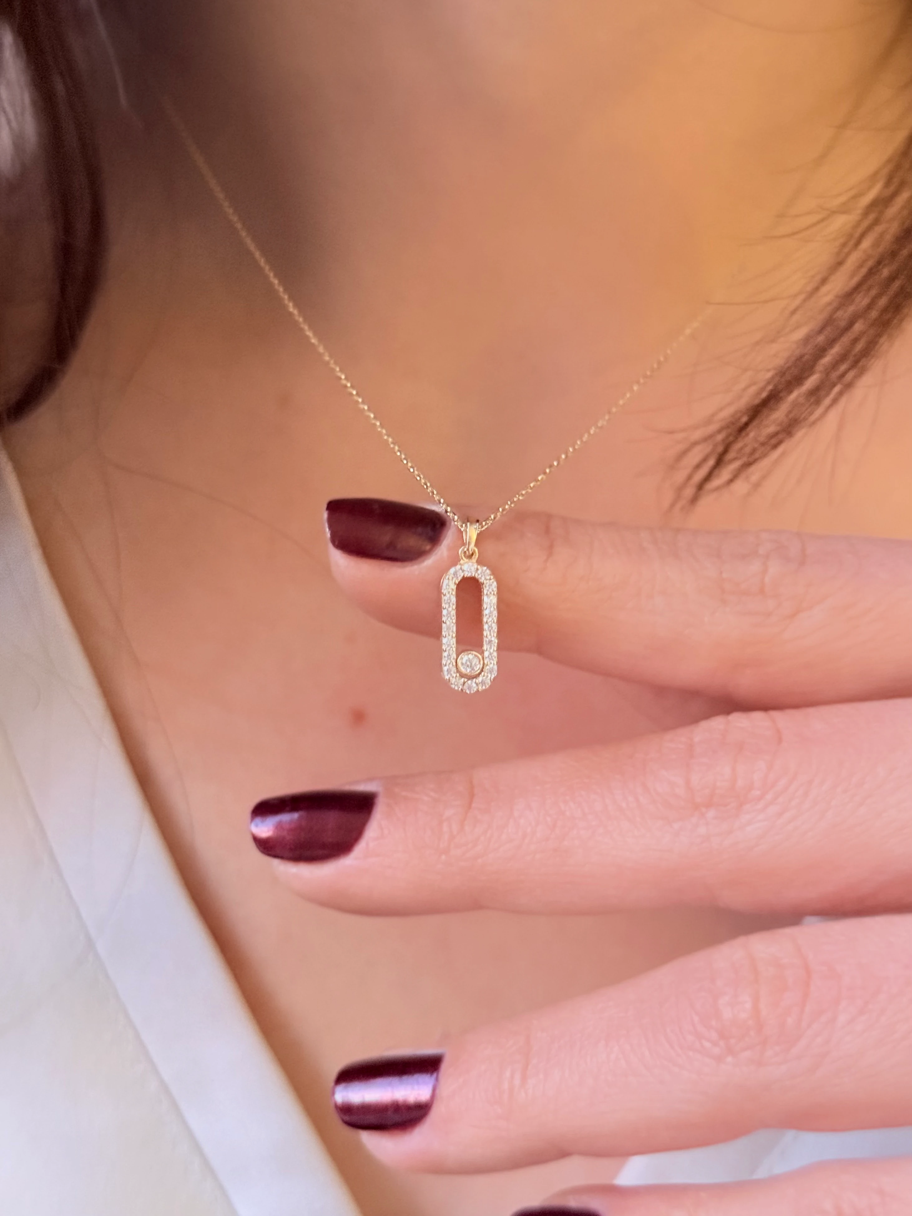 Taşlı Messy Altın Kolye