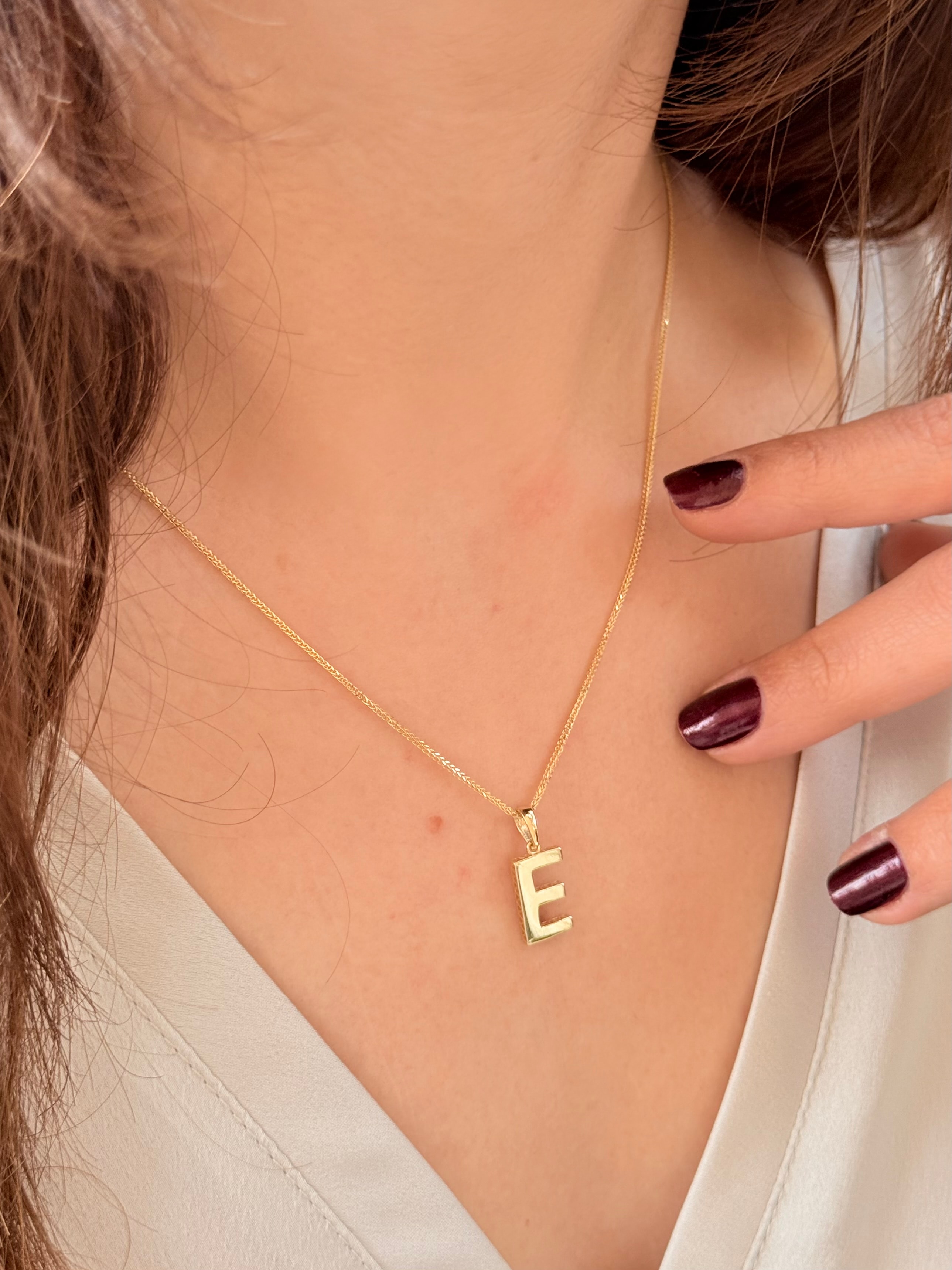 "E" Harf Sade Altın Kolye Ucu