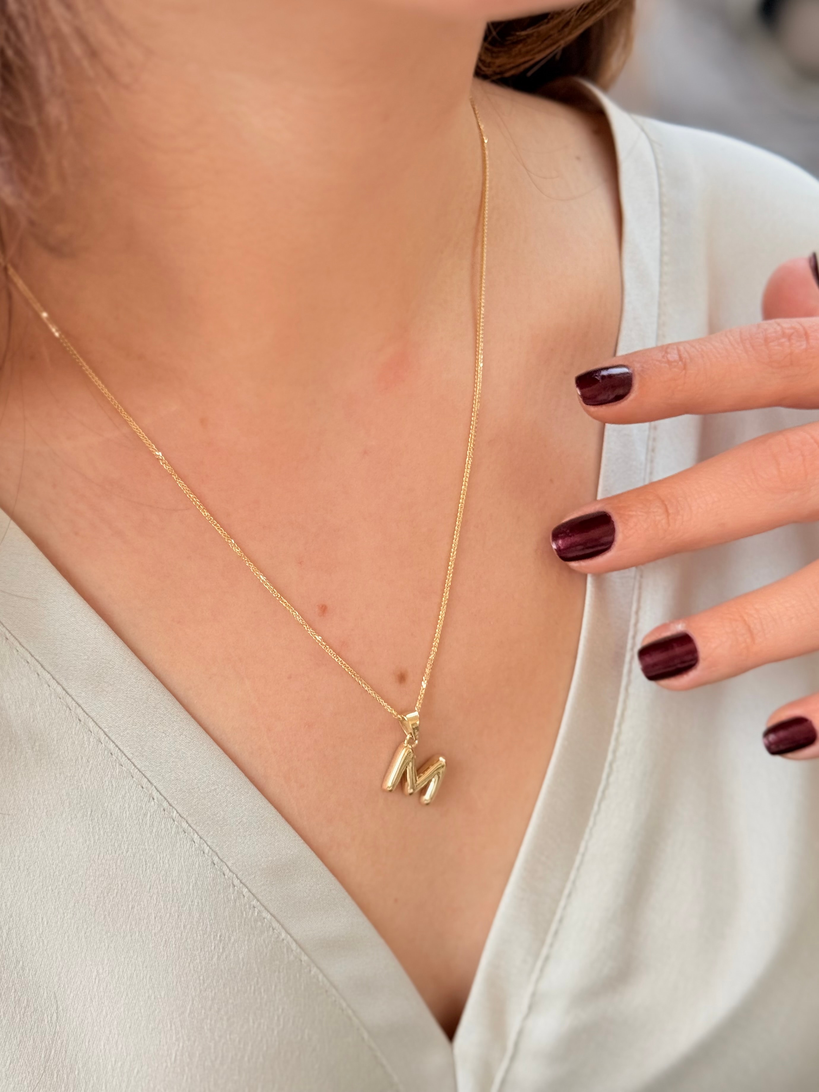 "M" Balon Harf Altın Kolye Ucu