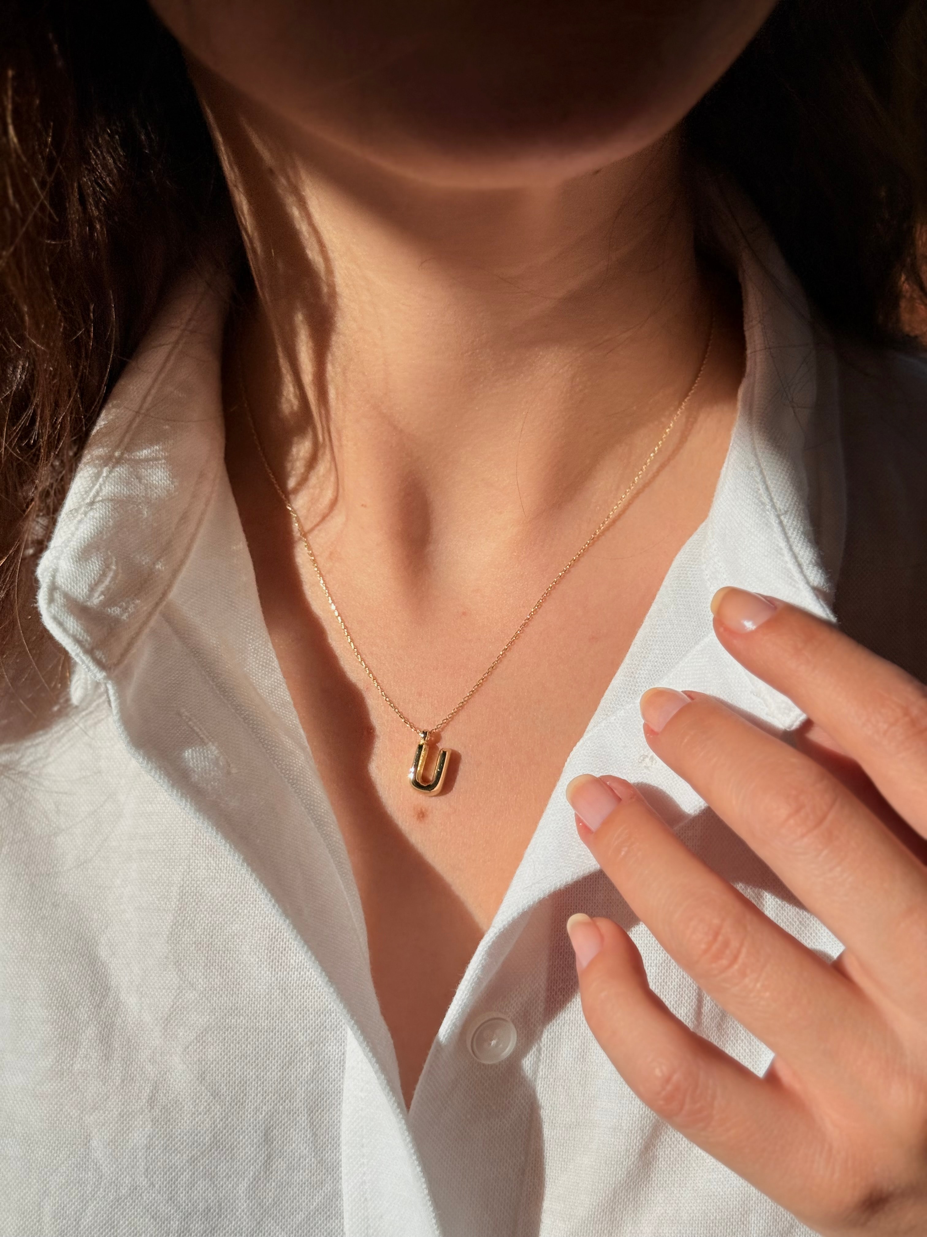 "U" Balon Harf Altın Kolye