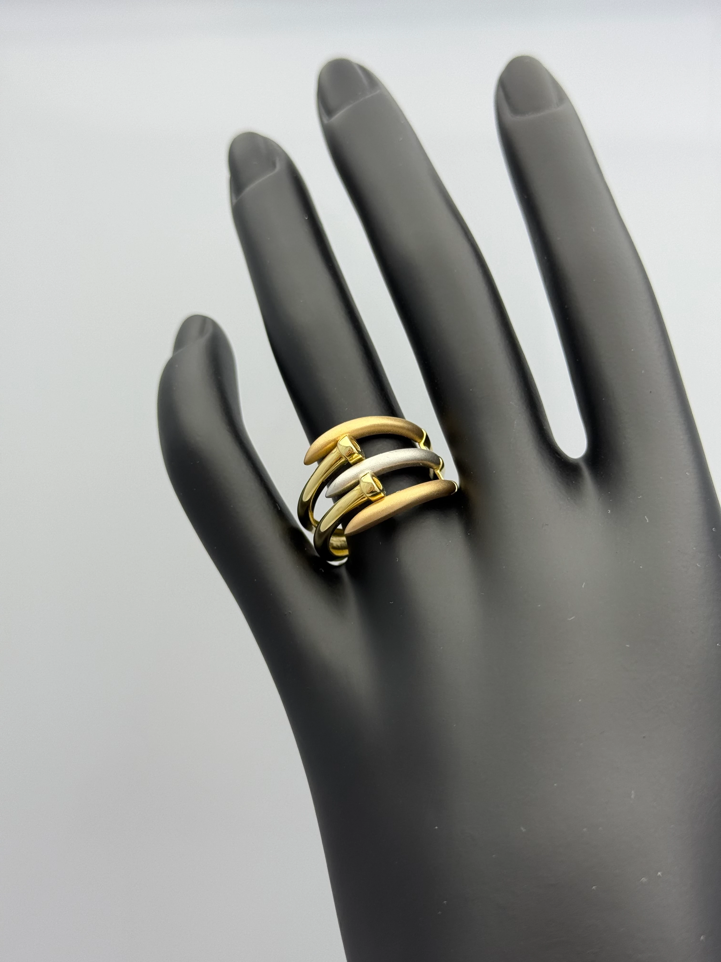 Violet Altın Yüzük