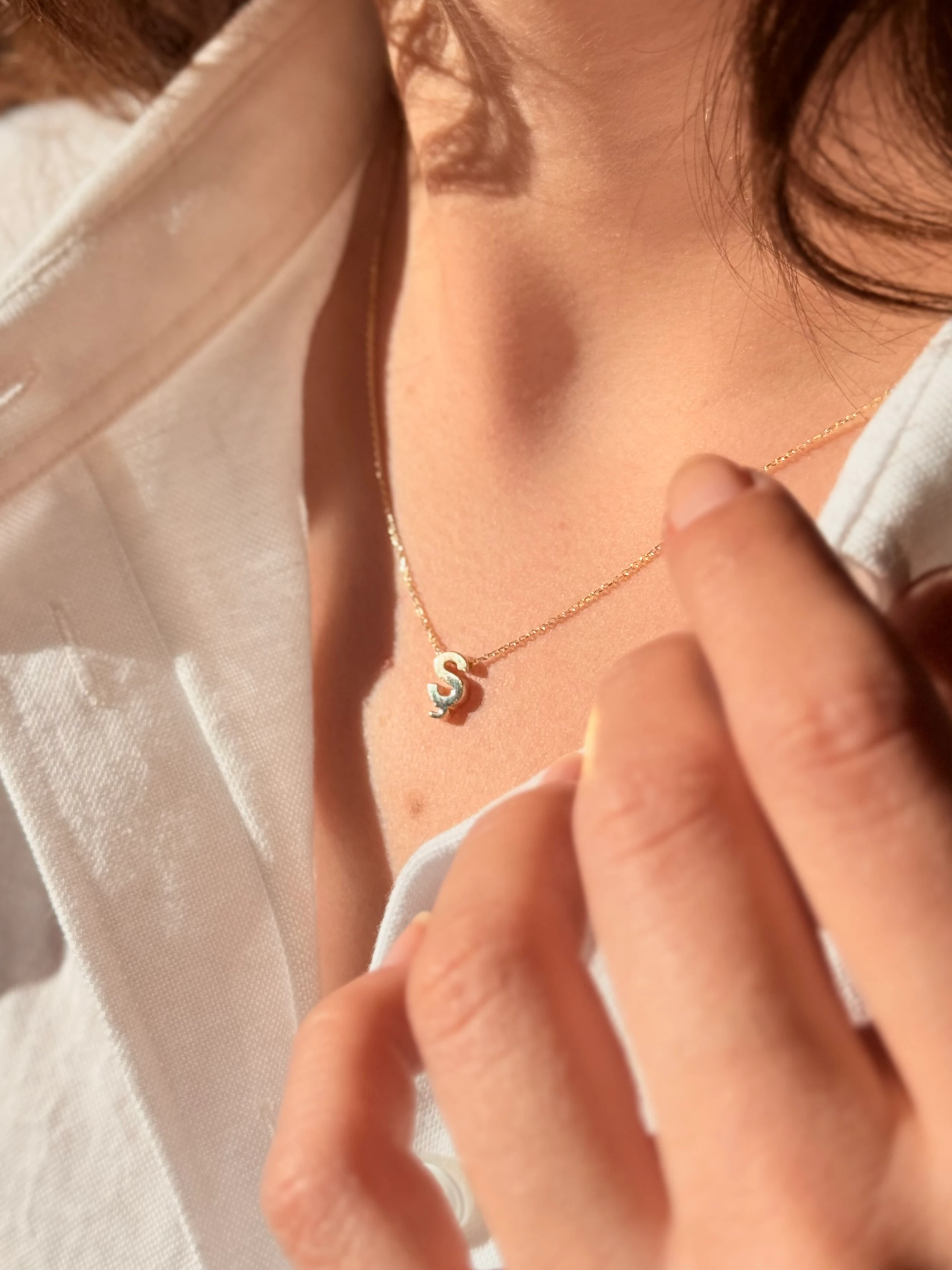 "Ş" Minimal Harfli Altın Kolye