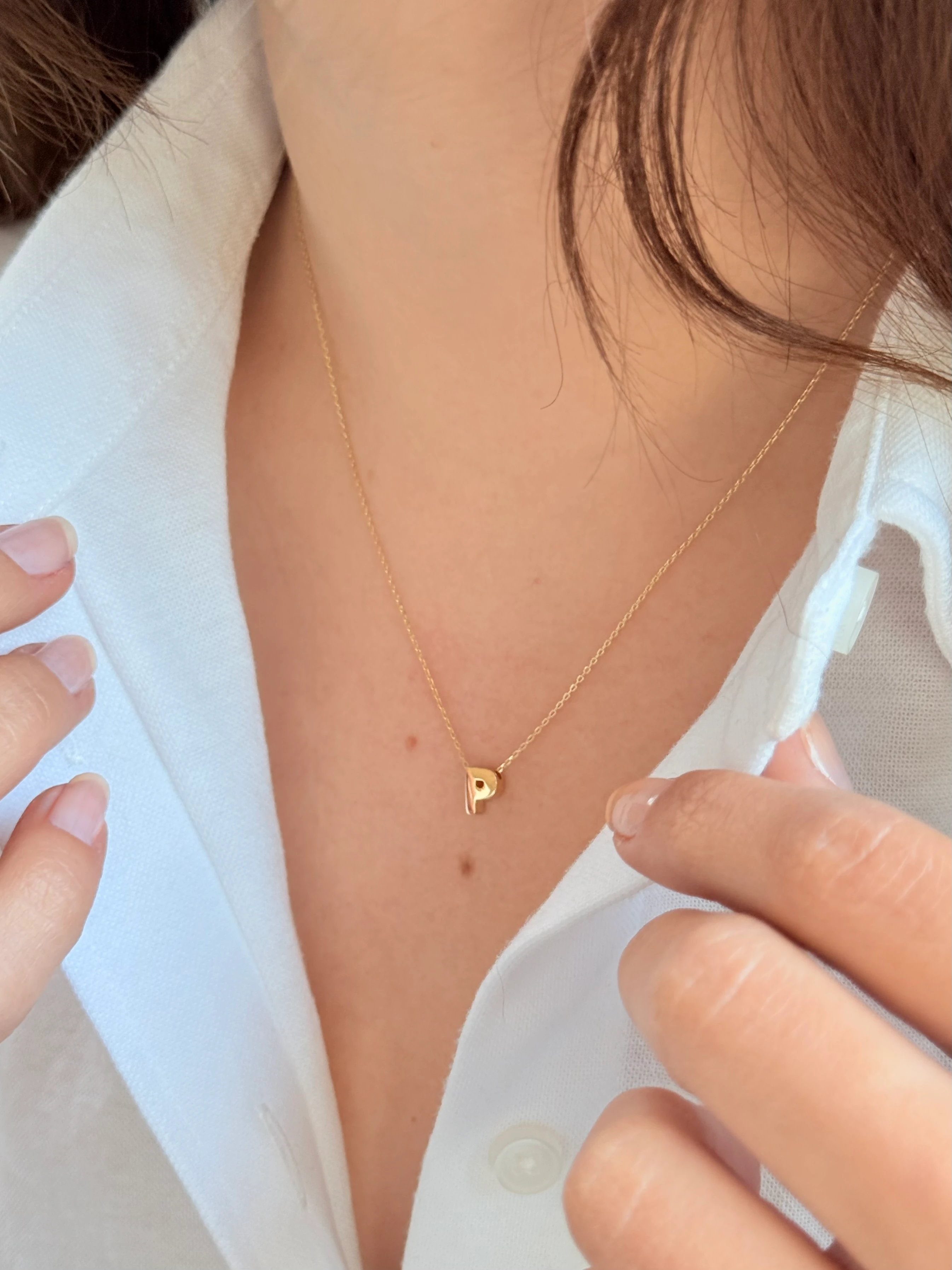 "P" Minimal Harfli Altın Kolye