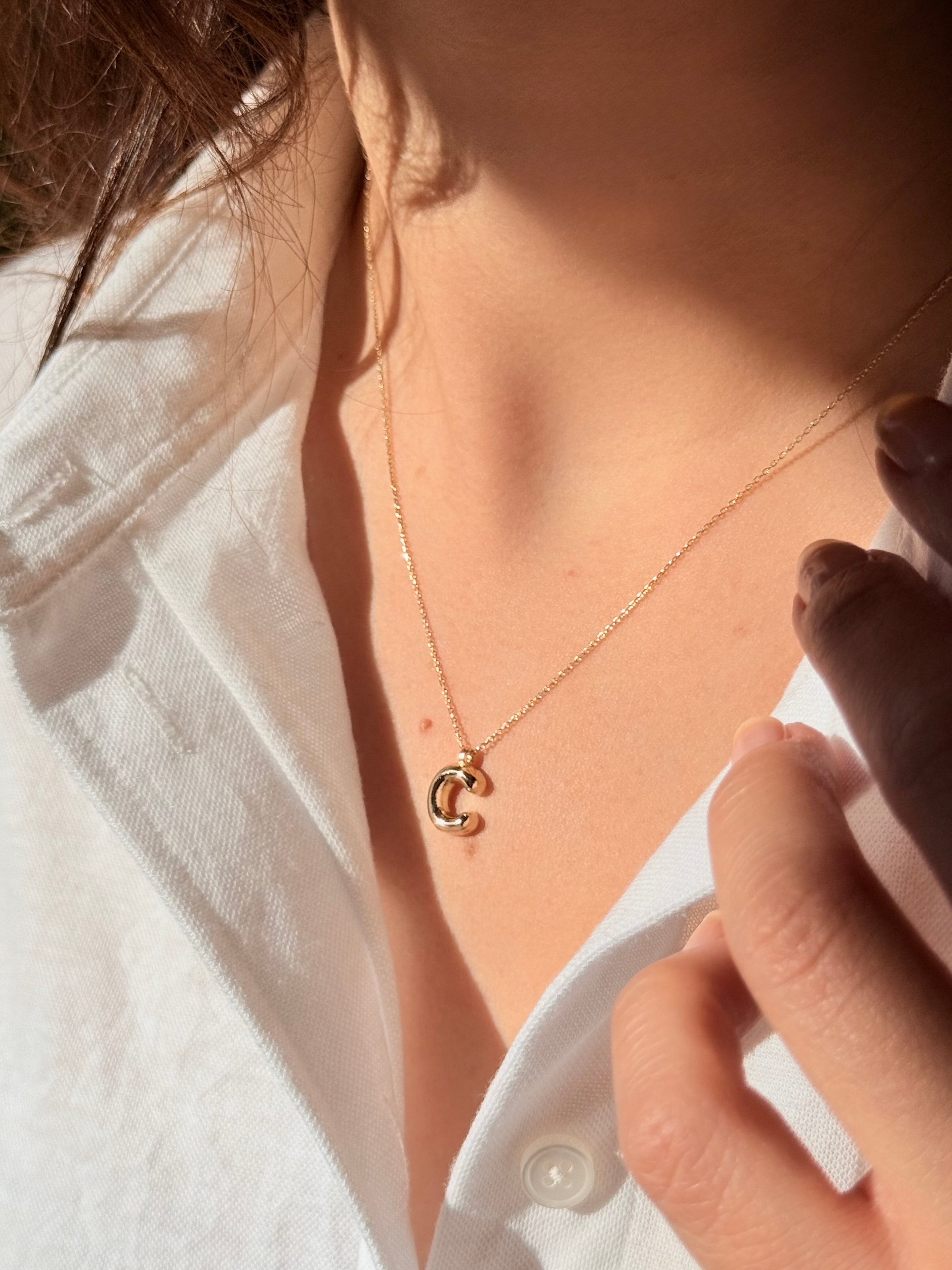 "C" Balon Harf Altın Kolye