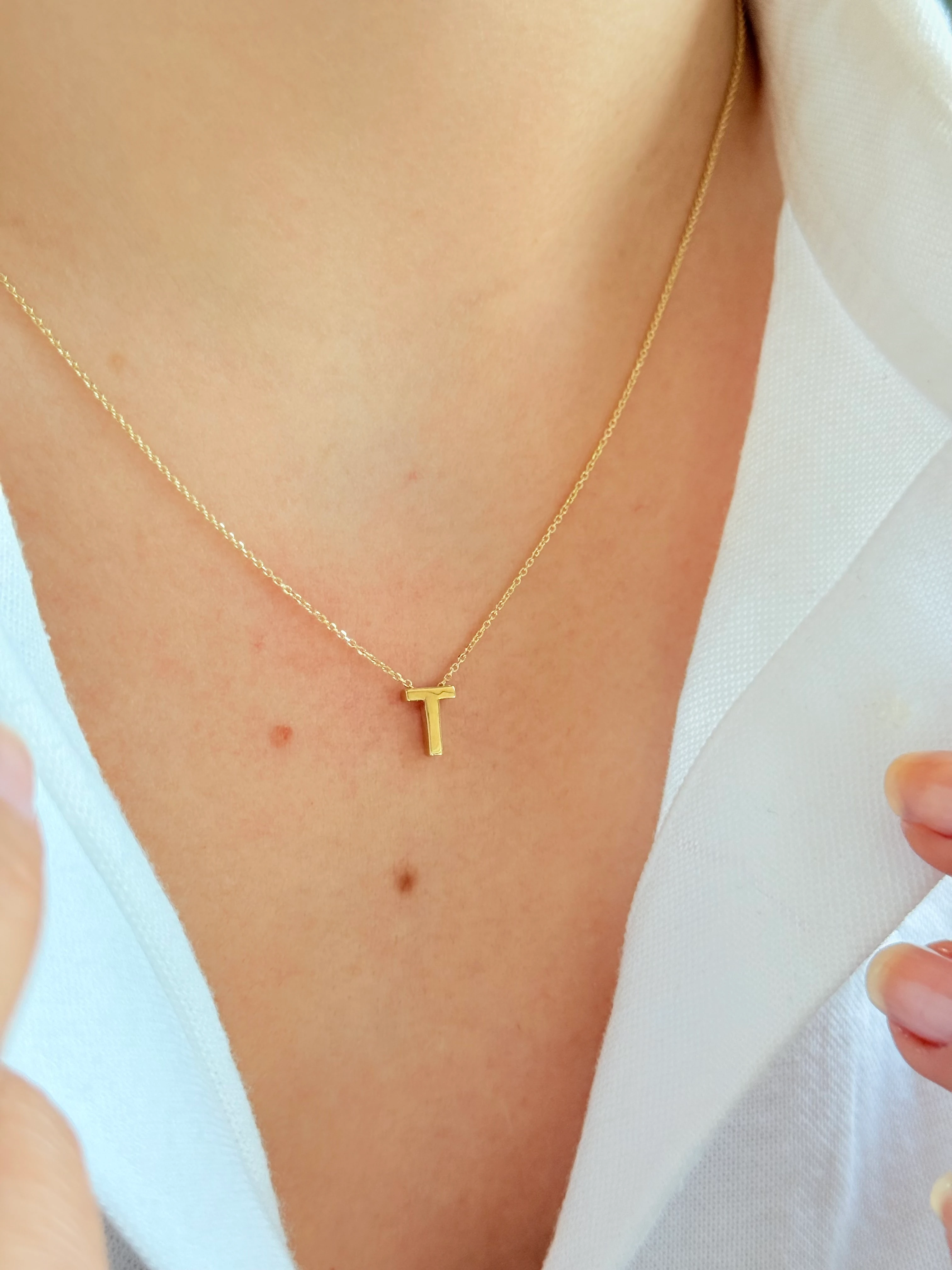 "T" Minimal Harfli Altın Kolye