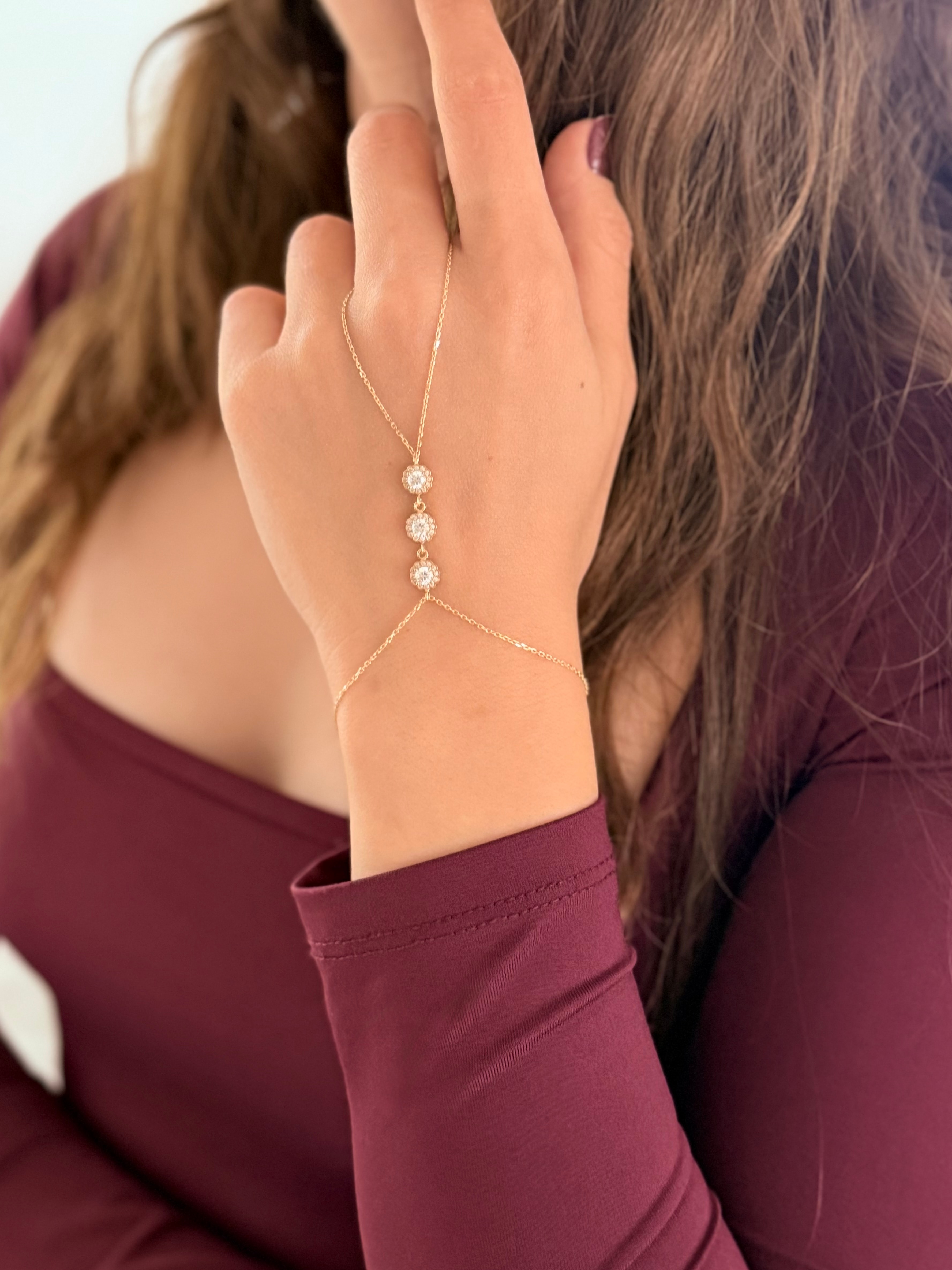 Mine Altın Şahmeran