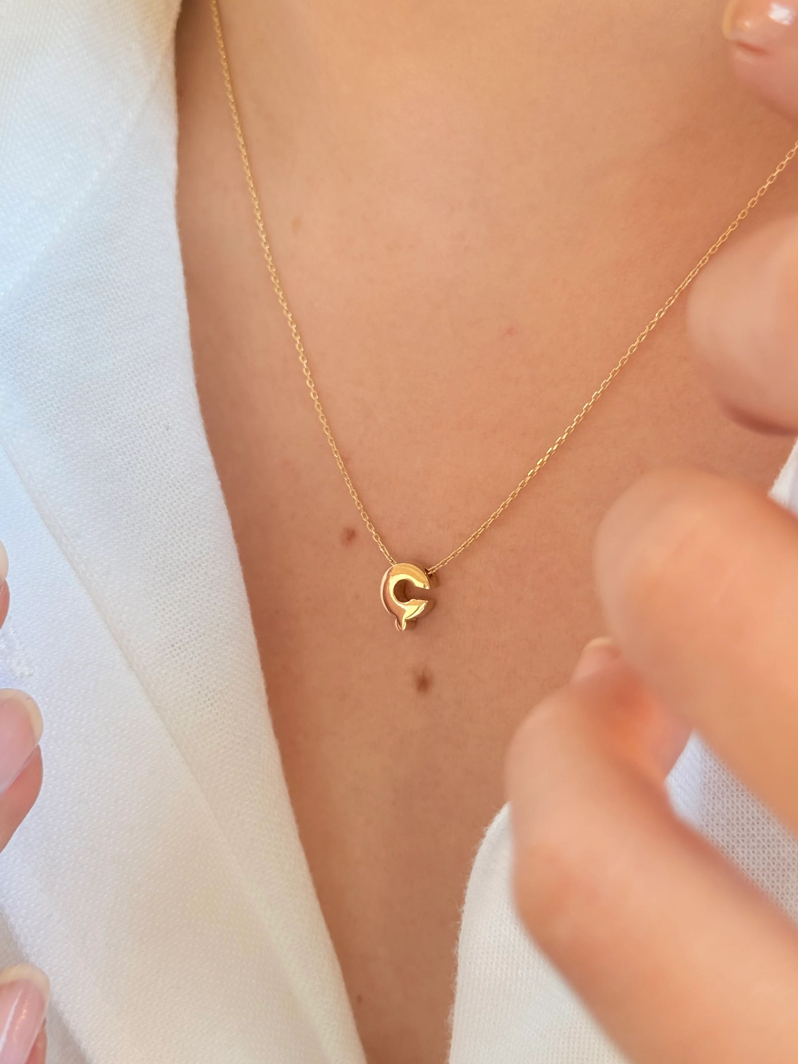"Ç" Minimal Harfli Altın Kolye